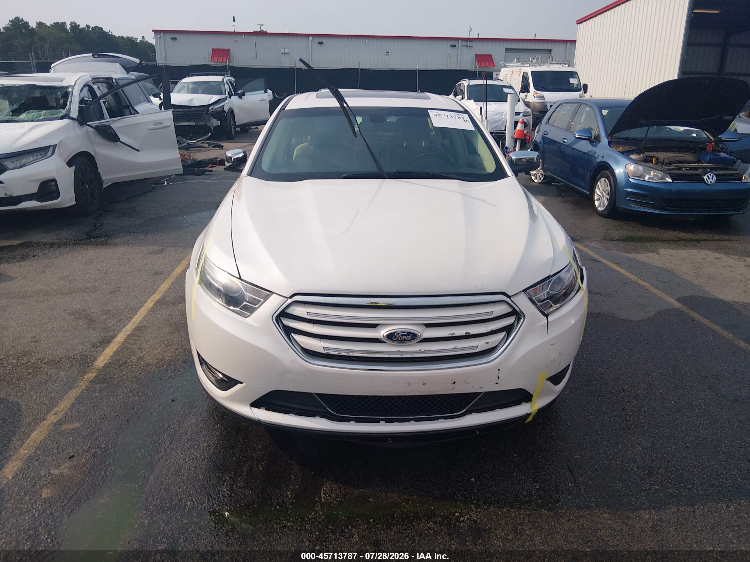2015 Ford Taurus Limited White vin: 1FAHP2F8XFG171111