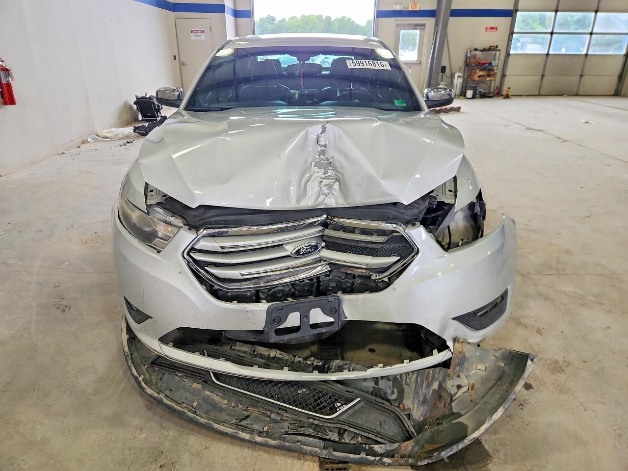 2015 Ford Taurus Limited Silver vin: 1FAHP2F8XFG171951