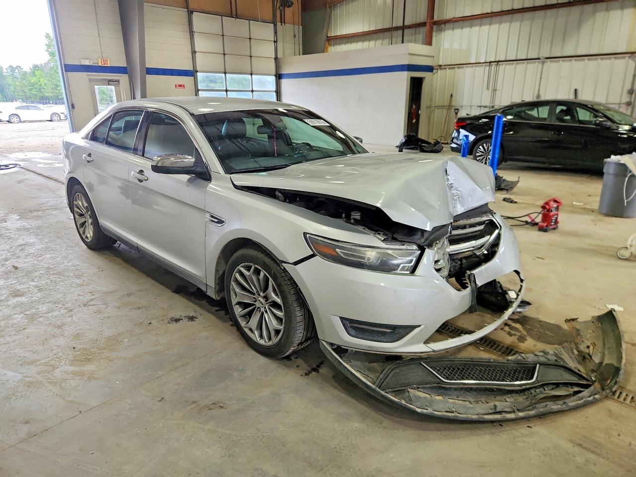 2015 Ford Taurus Limited Silver vin: 1FAHP2F8XFG171951