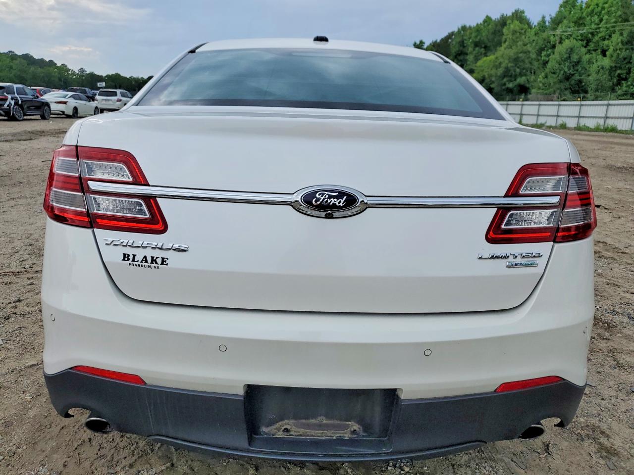2014 Ford Taurus Limited White vin: 1FAHP2F90EG109689