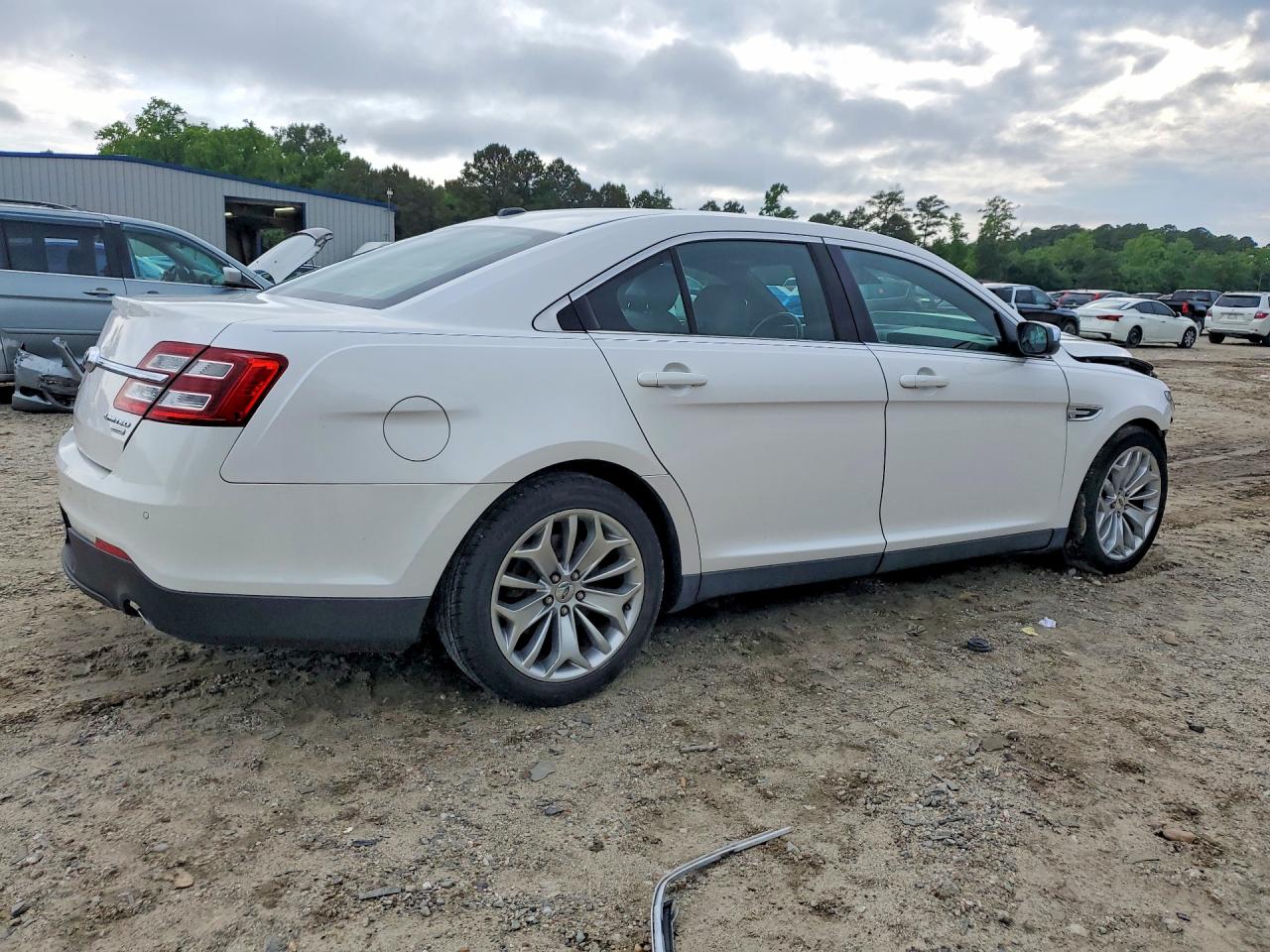2014 Ford Taurus Limited White vin: 1FAHP2F90EG109689