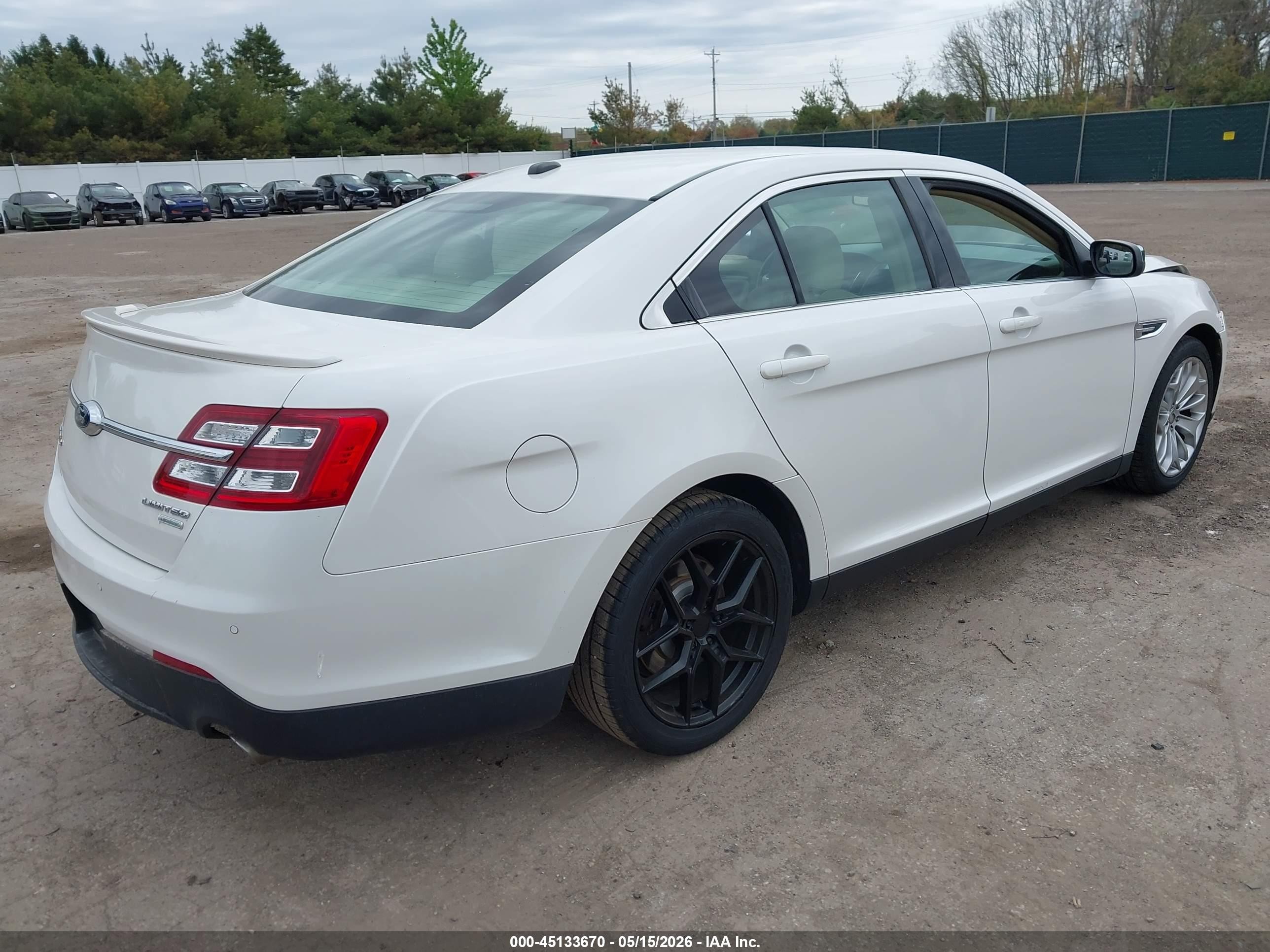 2013 Ford Taurus Limited White vin: 1FAHP2F92DG171819