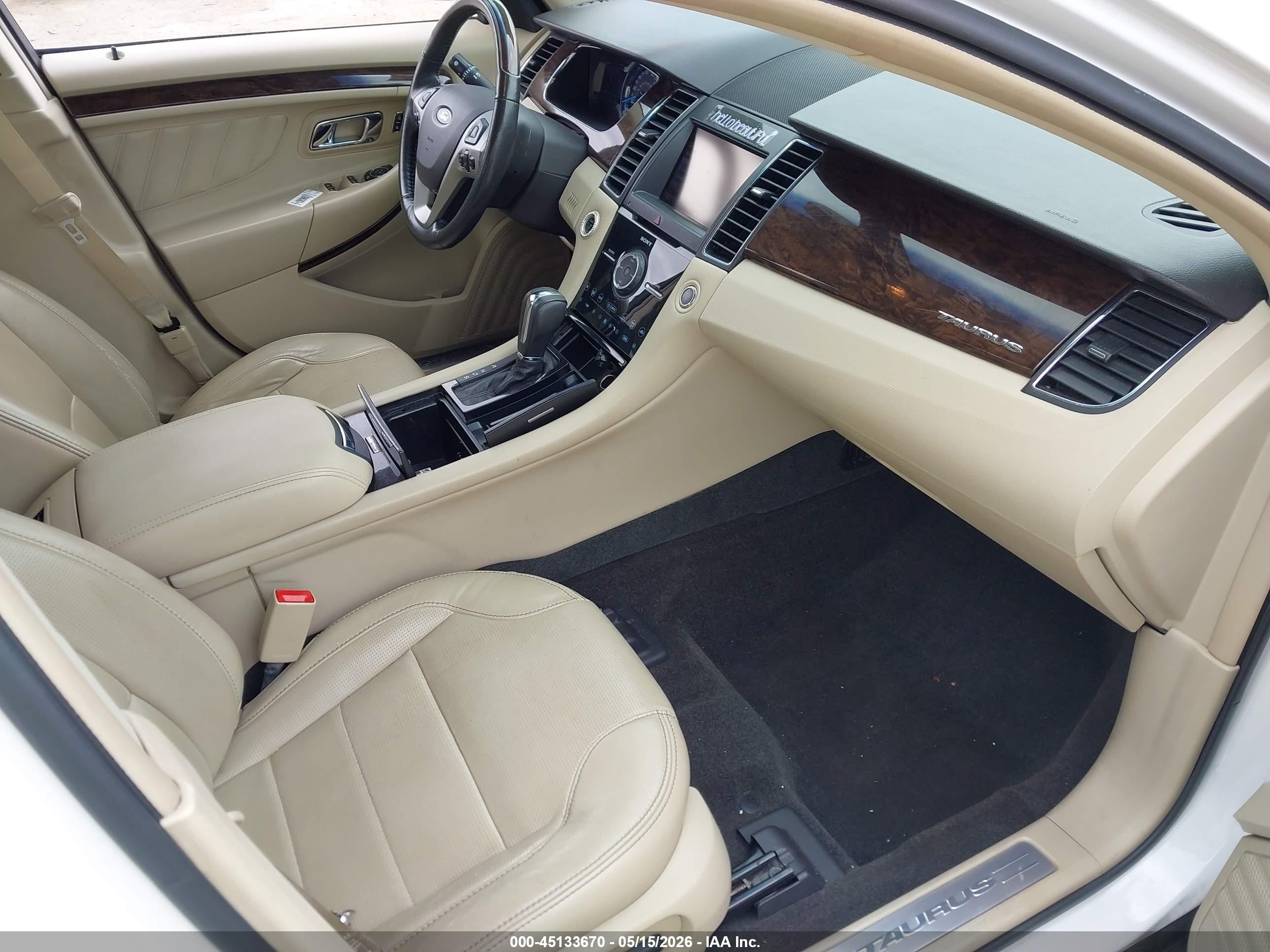 2013 Ford Taurus Limited White vin: 1FAHP2F92DG171819