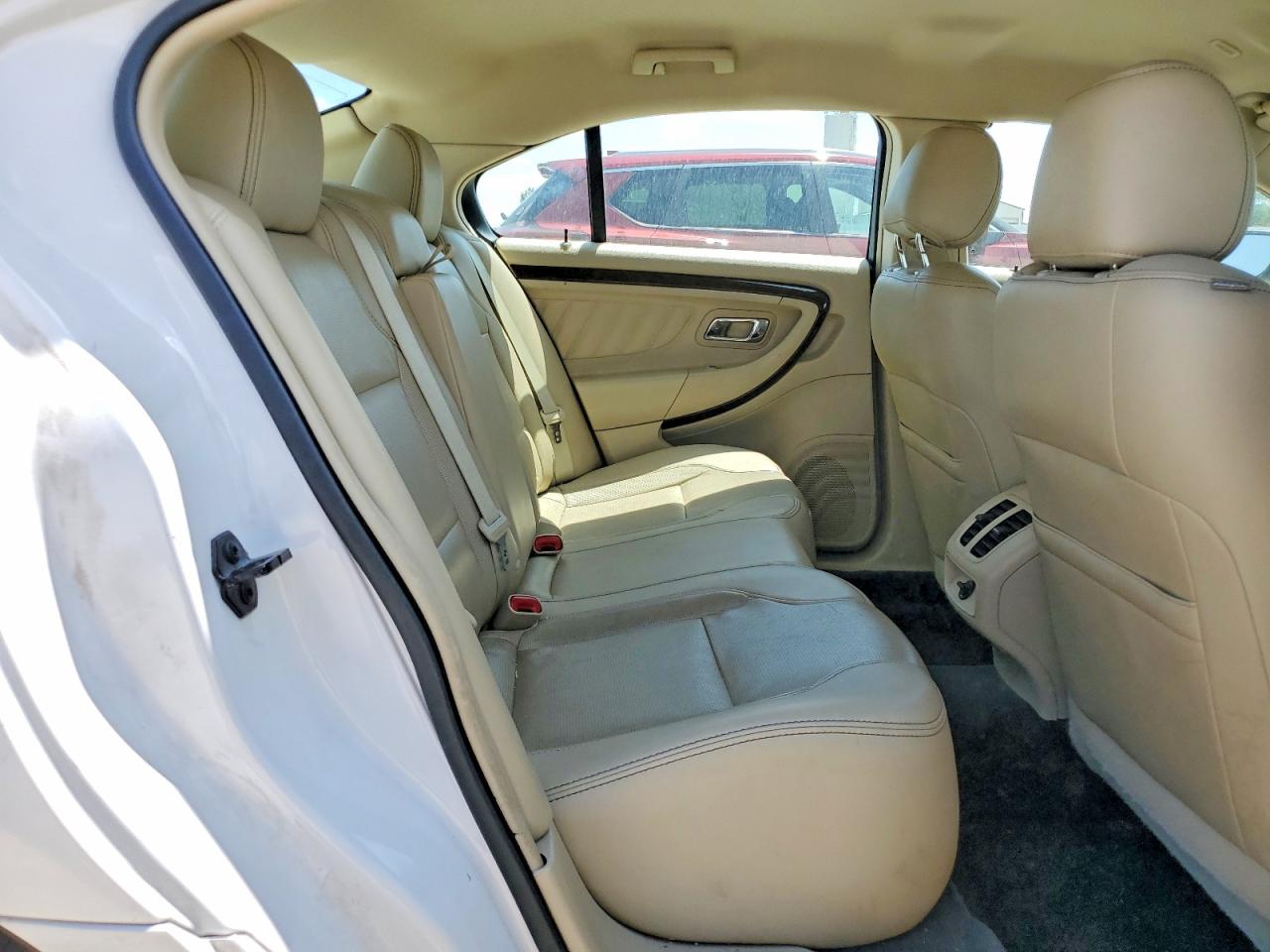 2015 Ford Taurus Limited White vin: 1FAHP2F94FG188687