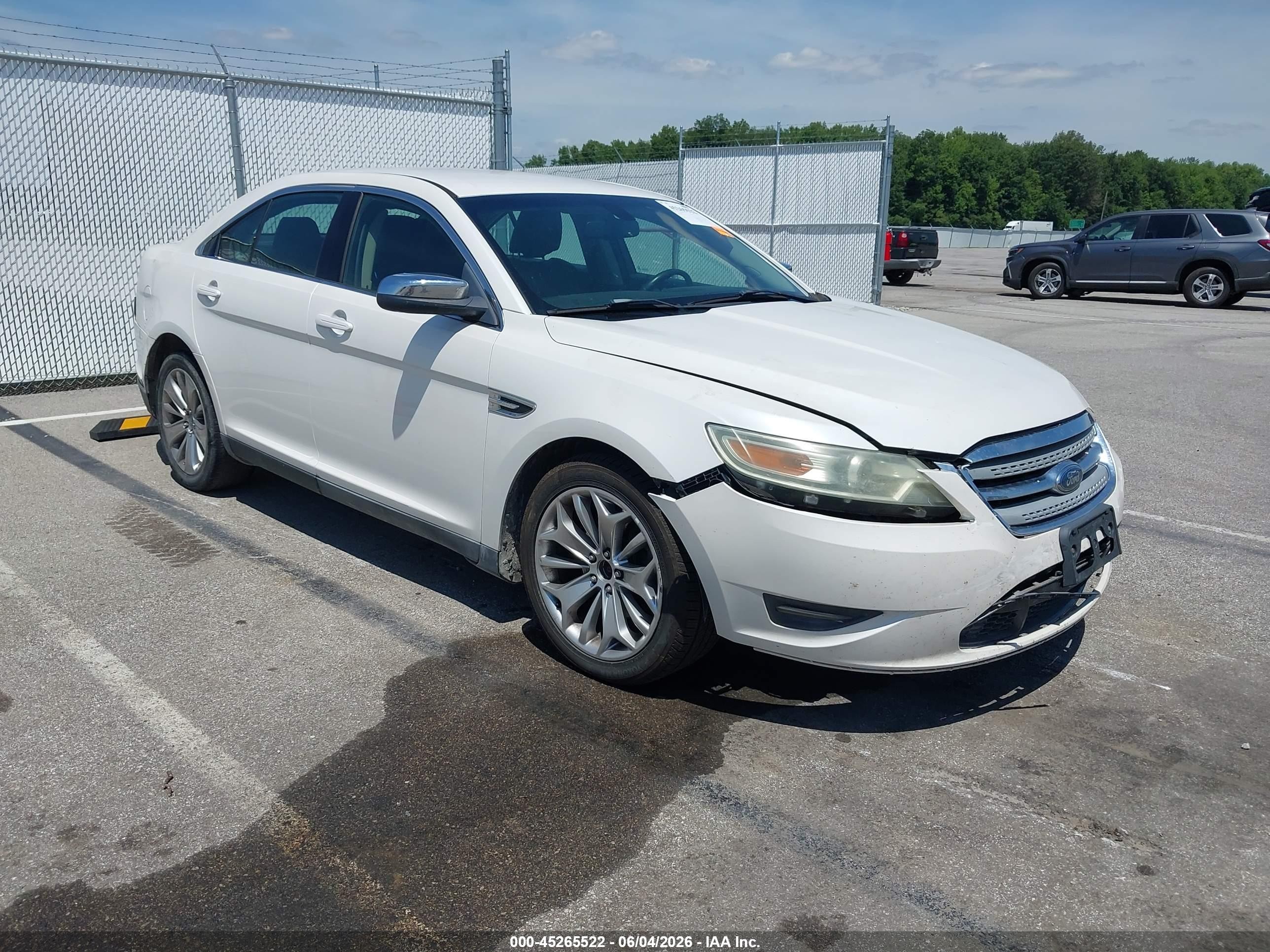 2010 Ford Taurus Limited White vin: 1FAHP2FW0AG145611