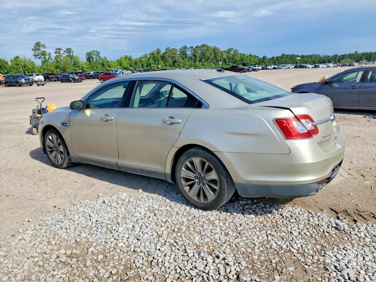 2011 Ford Taurus Limited Beige vin: 1FAHP2FW0BG189433