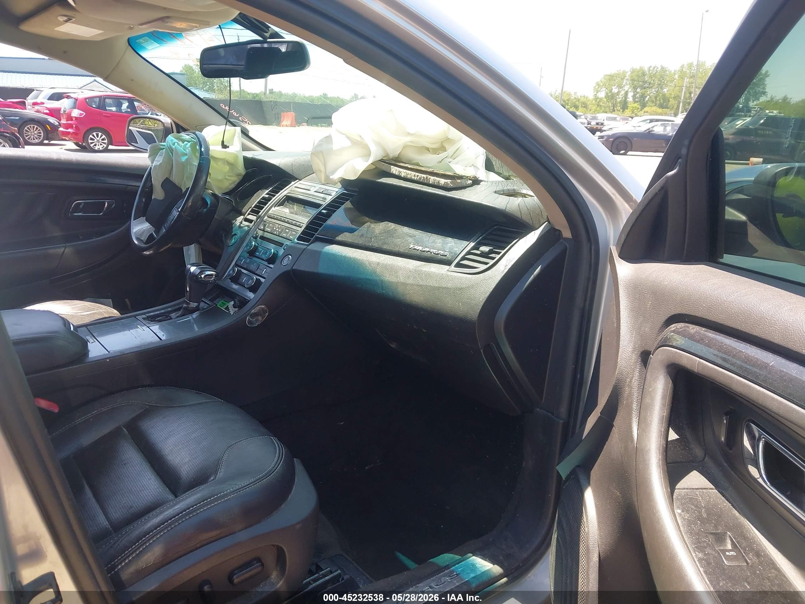 2011 Ford Taurus Limited Silver vin: 1FAHP2FW0BG189903