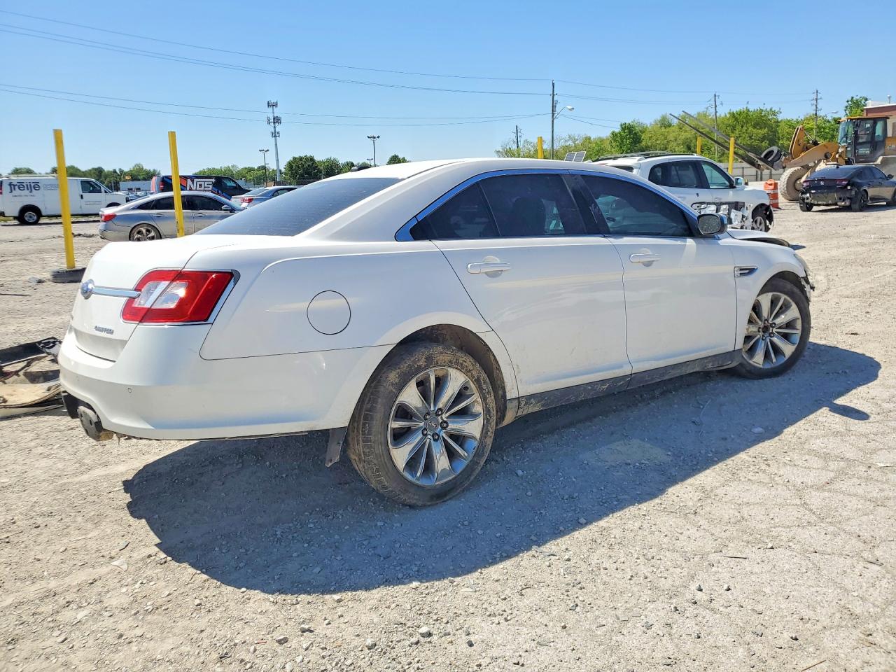 2010 Ford Taurus Limited White vin: 1FAHP2FW1AG128137