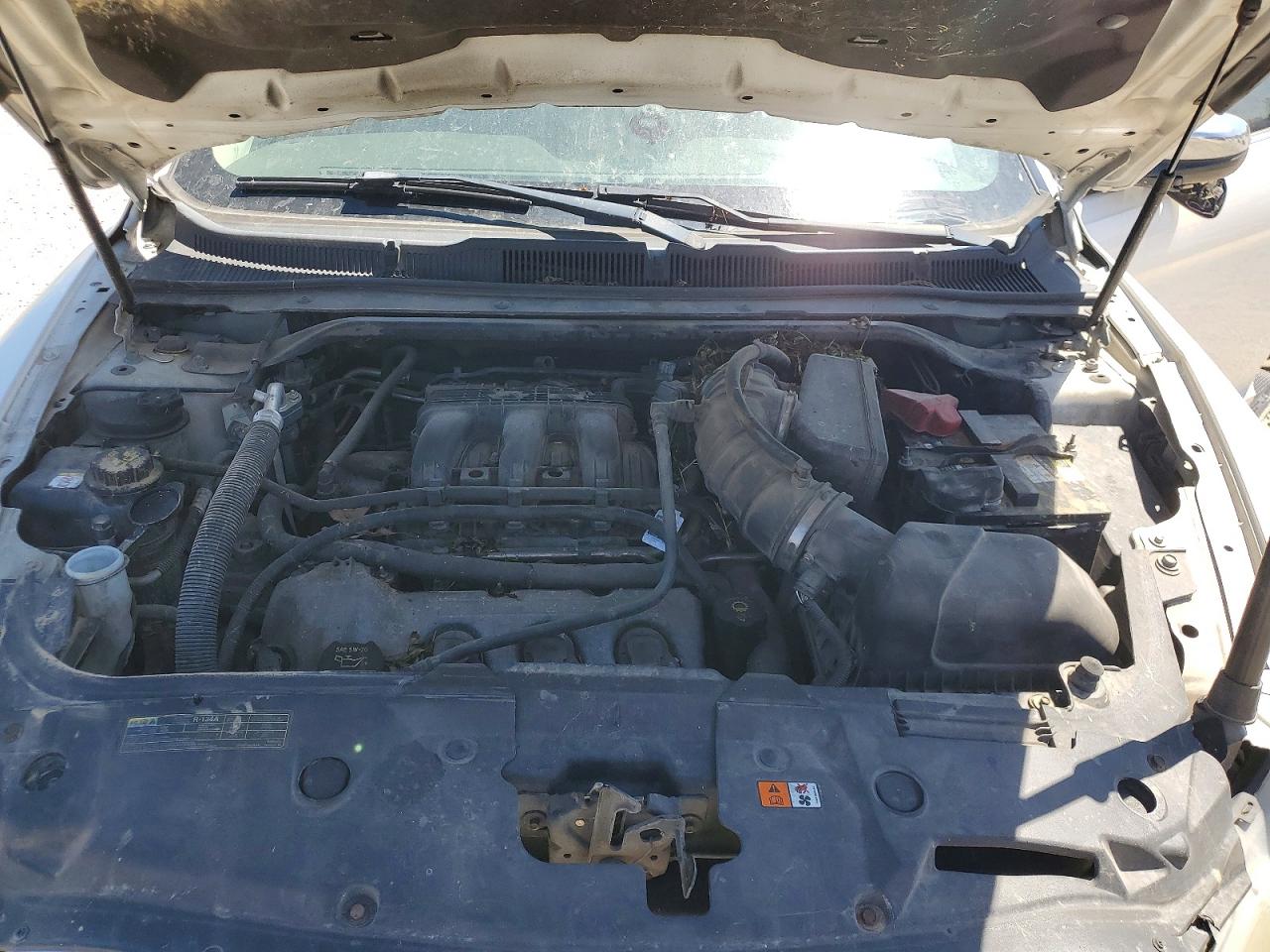 2010 Ford Taurus Limited White vin: 1FAHP2FW1AG128137
