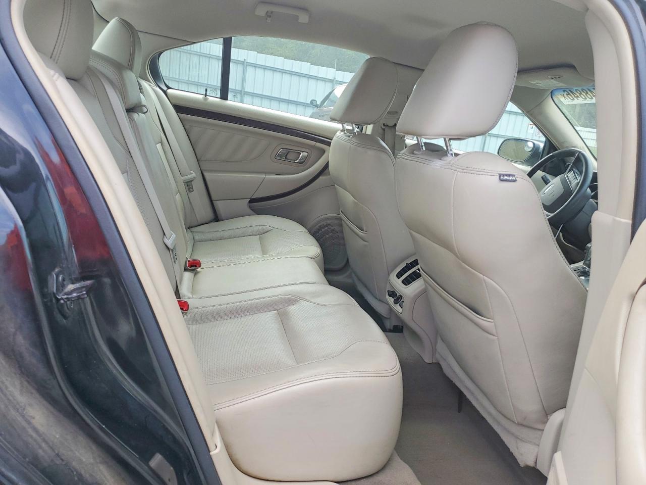 2011 Ford Taurus Limited Черный vin: 1FAHP2FW1BG137115