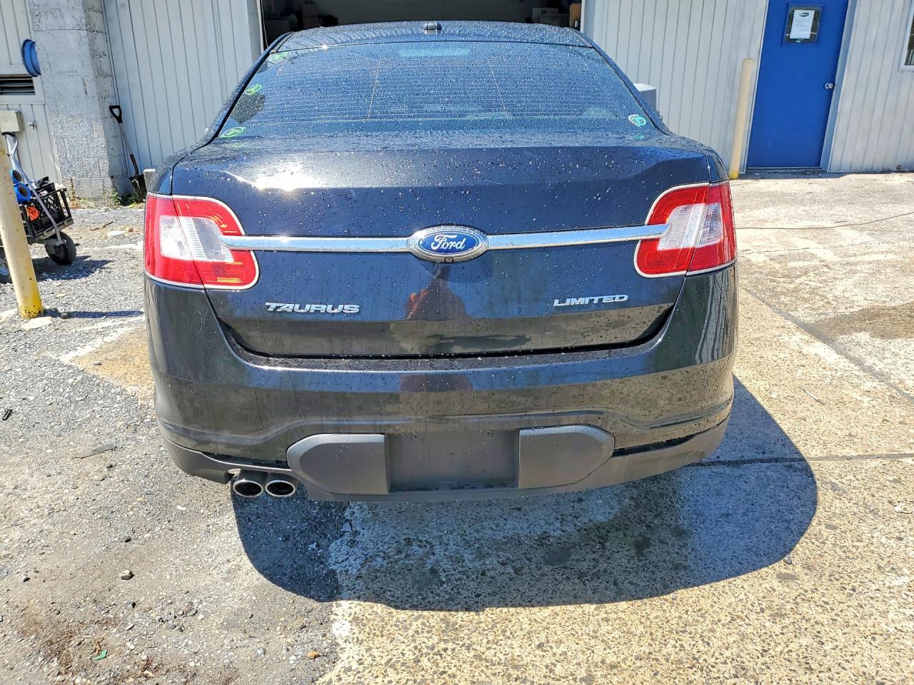 2011 Ford Taurus Limited Black vin: 1FAHP2FW1BG140385