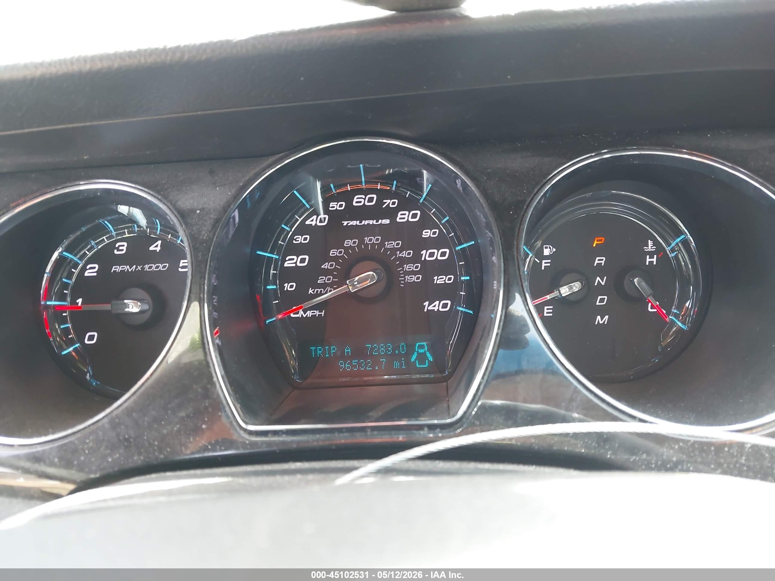 2010 Ford Taurus Limited Белый vin: 1FAHP2FW2AG151698