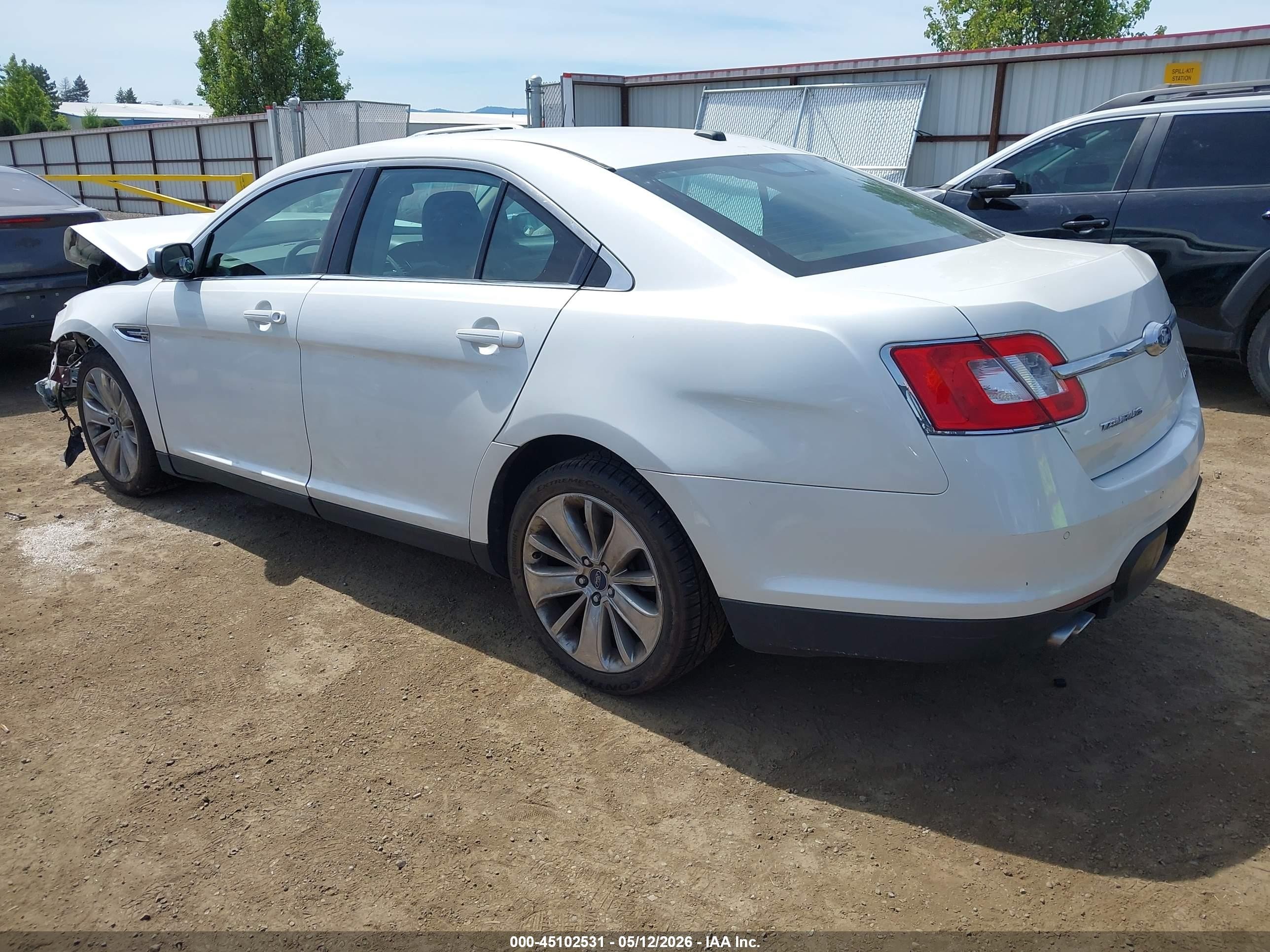 2010 Ford Taurus Limited Белый vin: 1FAHP2FW2AG151698