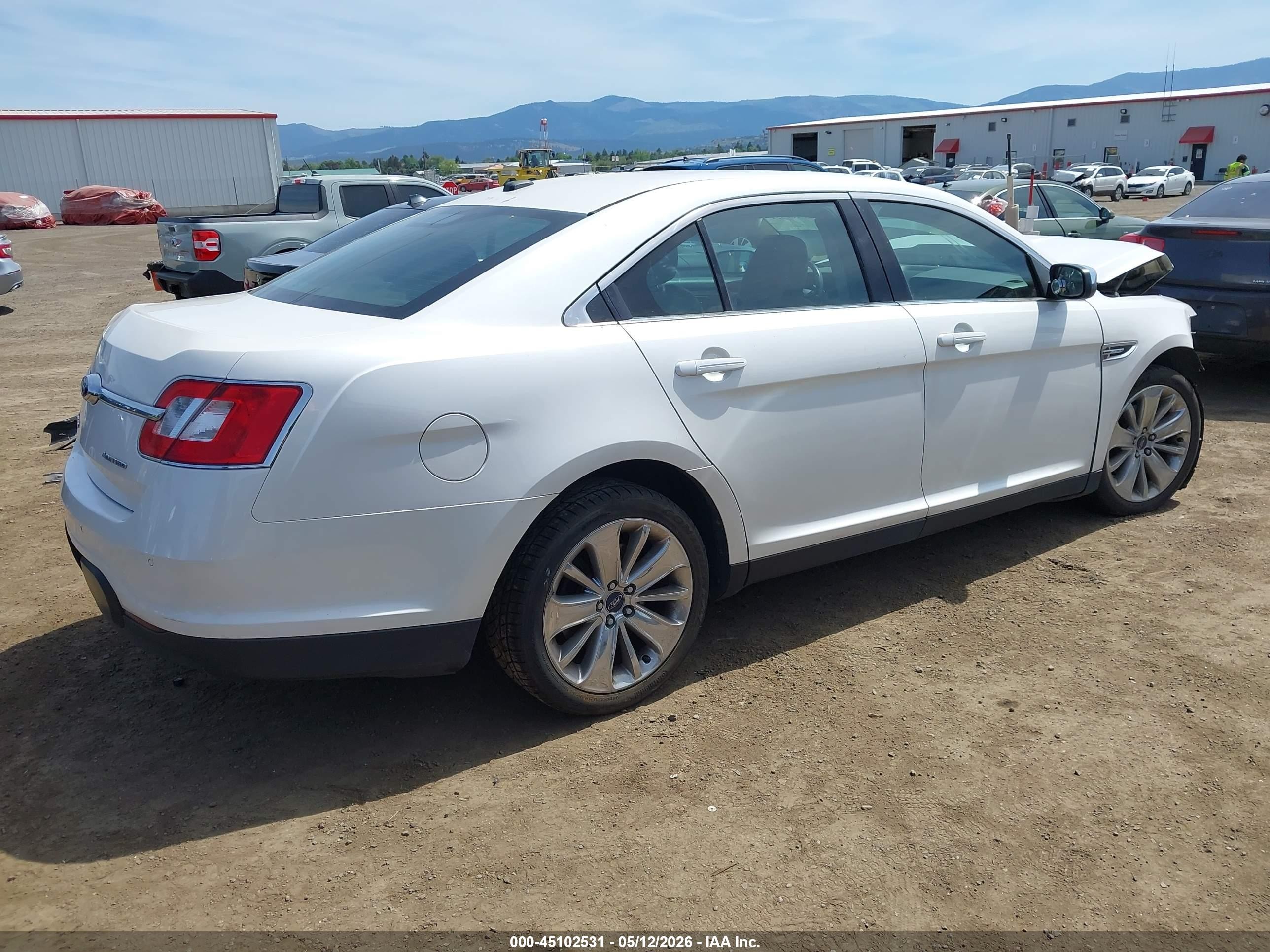 2010 Ford Taurus Limited Белый vin: 1FAHP2FW2AG151698
