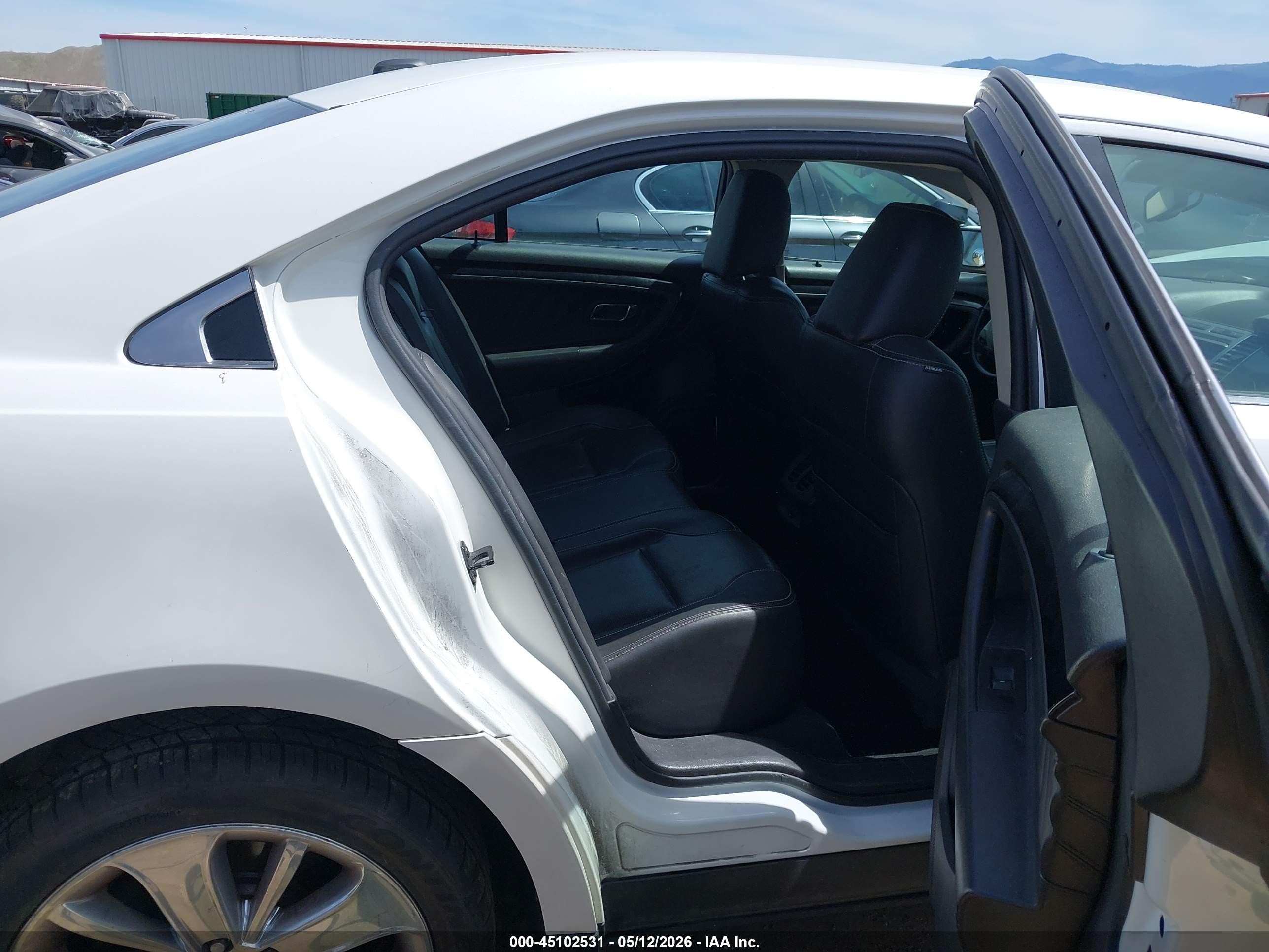 2010 Ford Taurus Limited Белый vin: 1FAHP2FW2AG151698