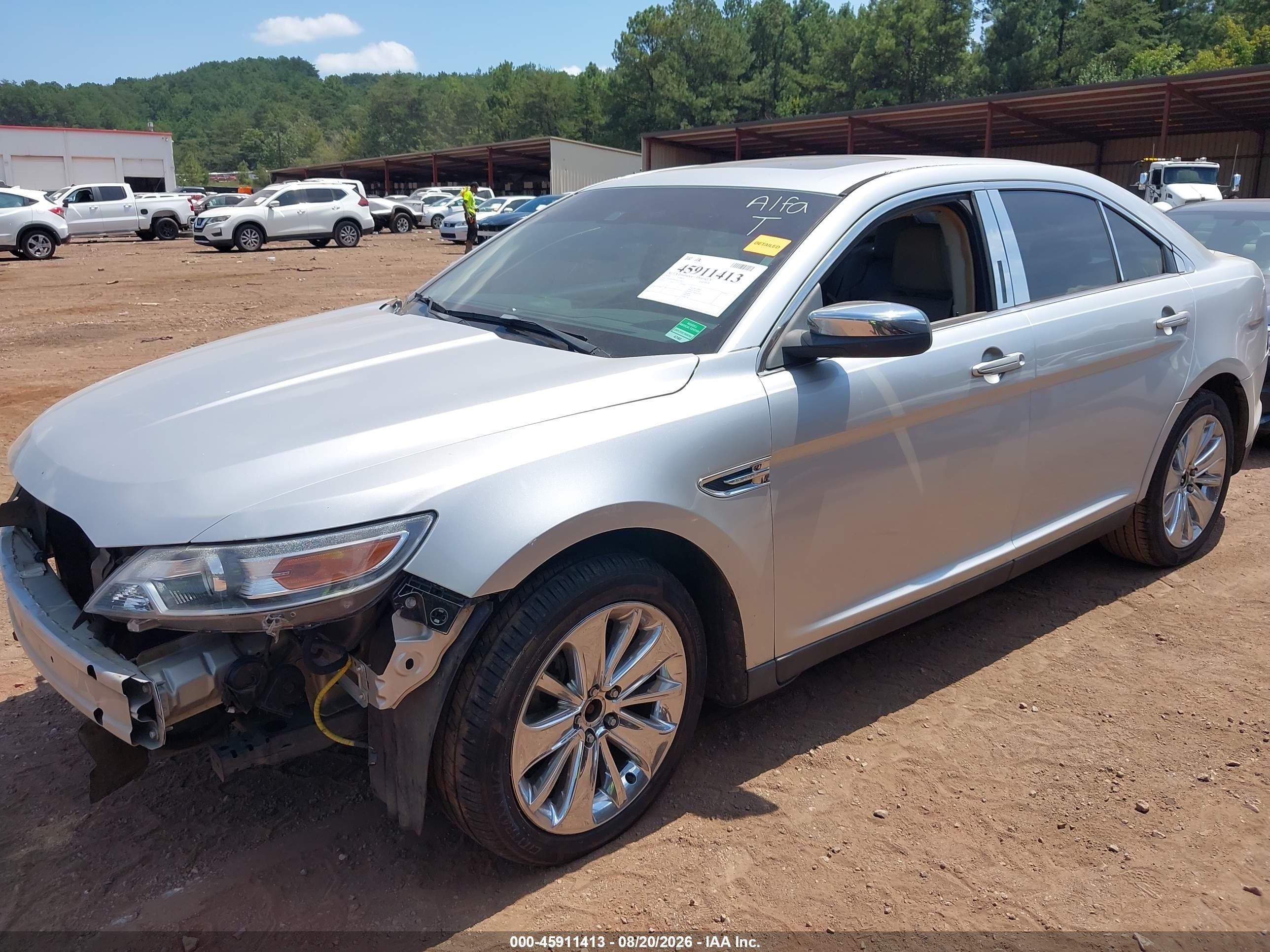 2010 Ford Taurus Limited Серебряный vin: 1FAHP2FW3AG110013
