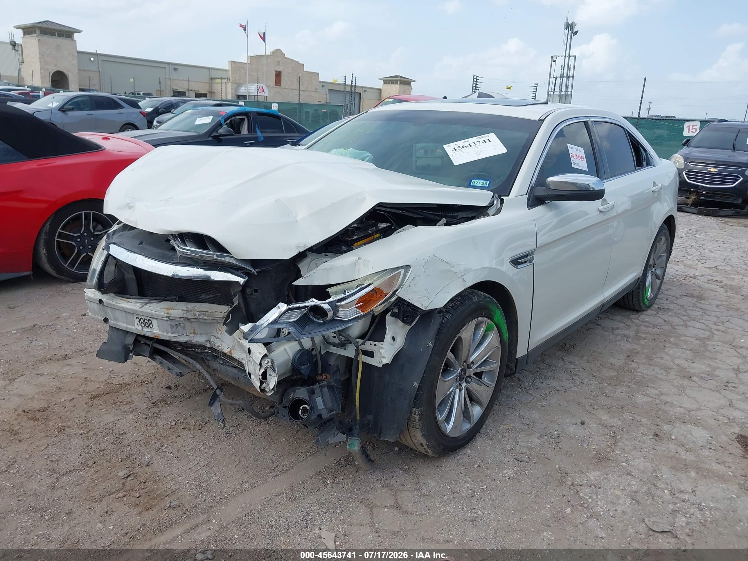 2010 Ford Taurus Limited White vin: 1FAHP2FW3AG166033