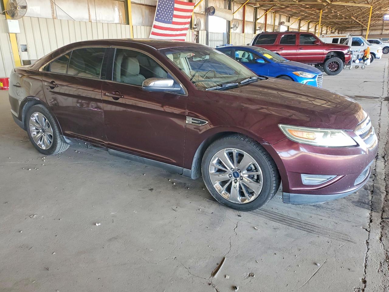 2011 Ford Taurus Limited Burgundy vin: 1FAHP2FW3BG152683