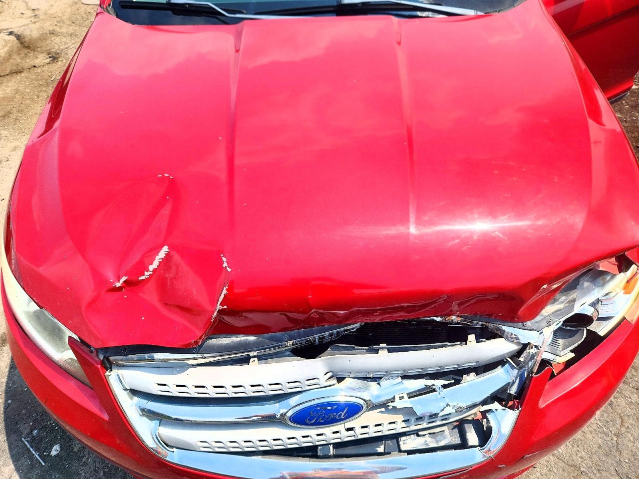 2012 Ford Taurus Limited Red vin: 1FAHP2FW3CG114419