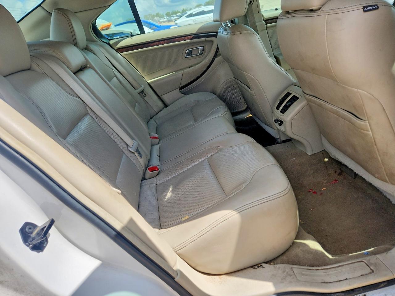 2012 Ford Taurus Limited White vin: 1FAHP2FW3CG125274