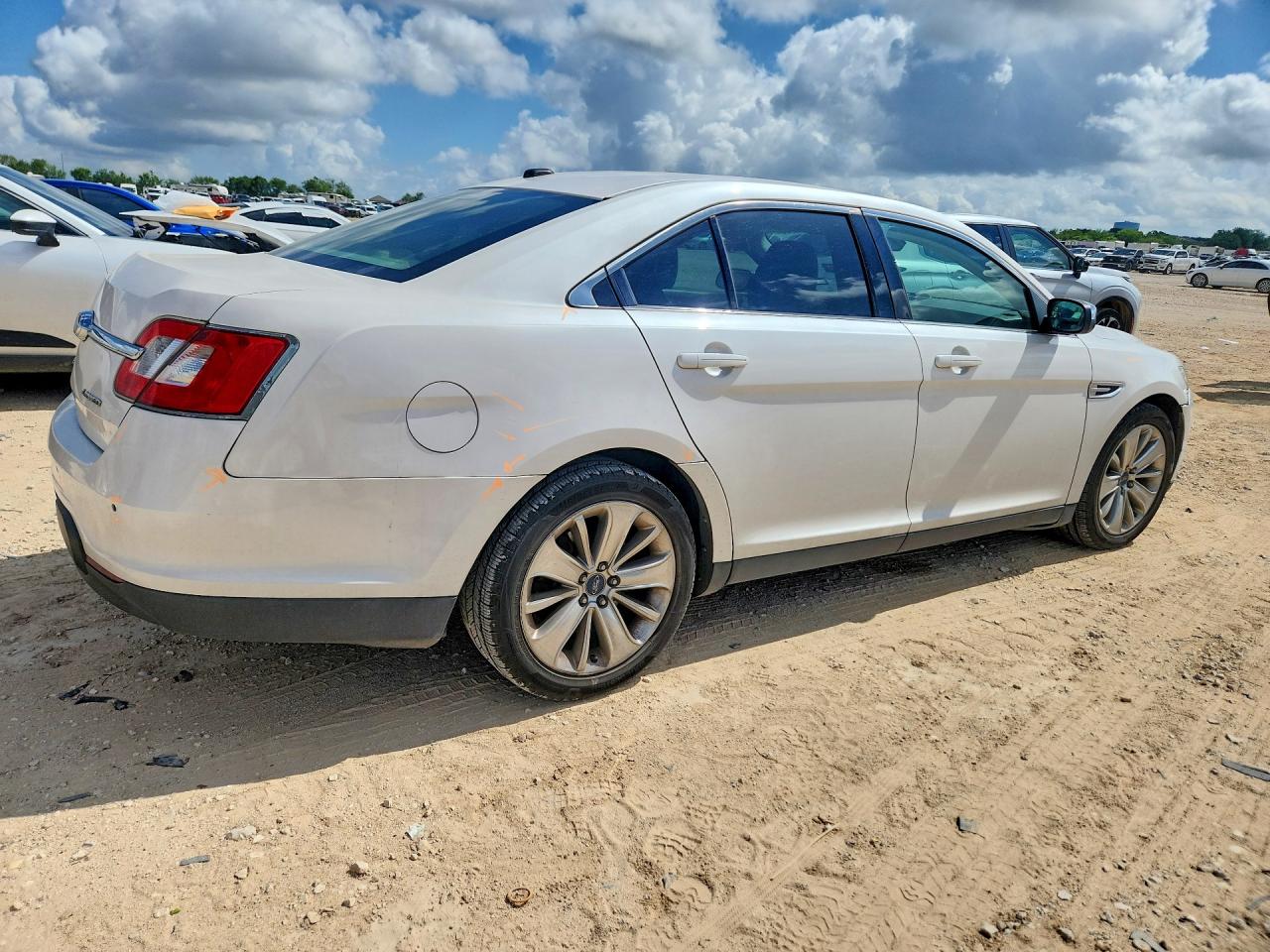 2012 Ford Taurus Limited White vin: 1FAHP2FW3CG125274