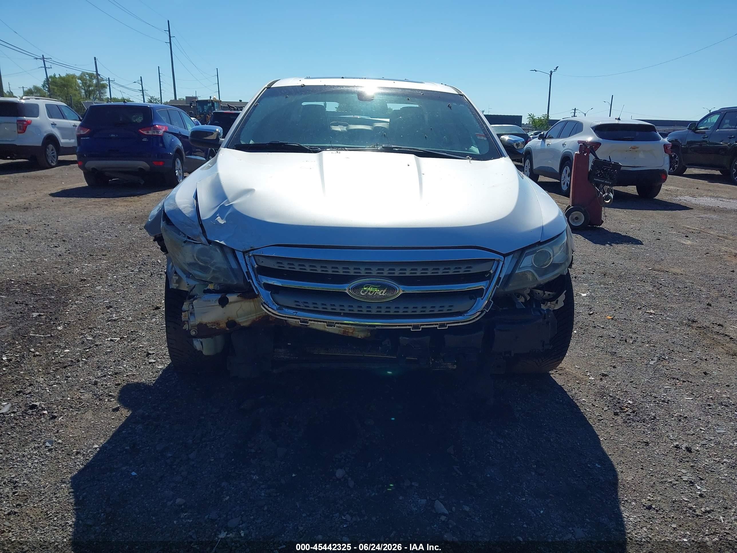 2010 Ford Taurus Limited Silver vin: 1FAHP2FW4AG118251