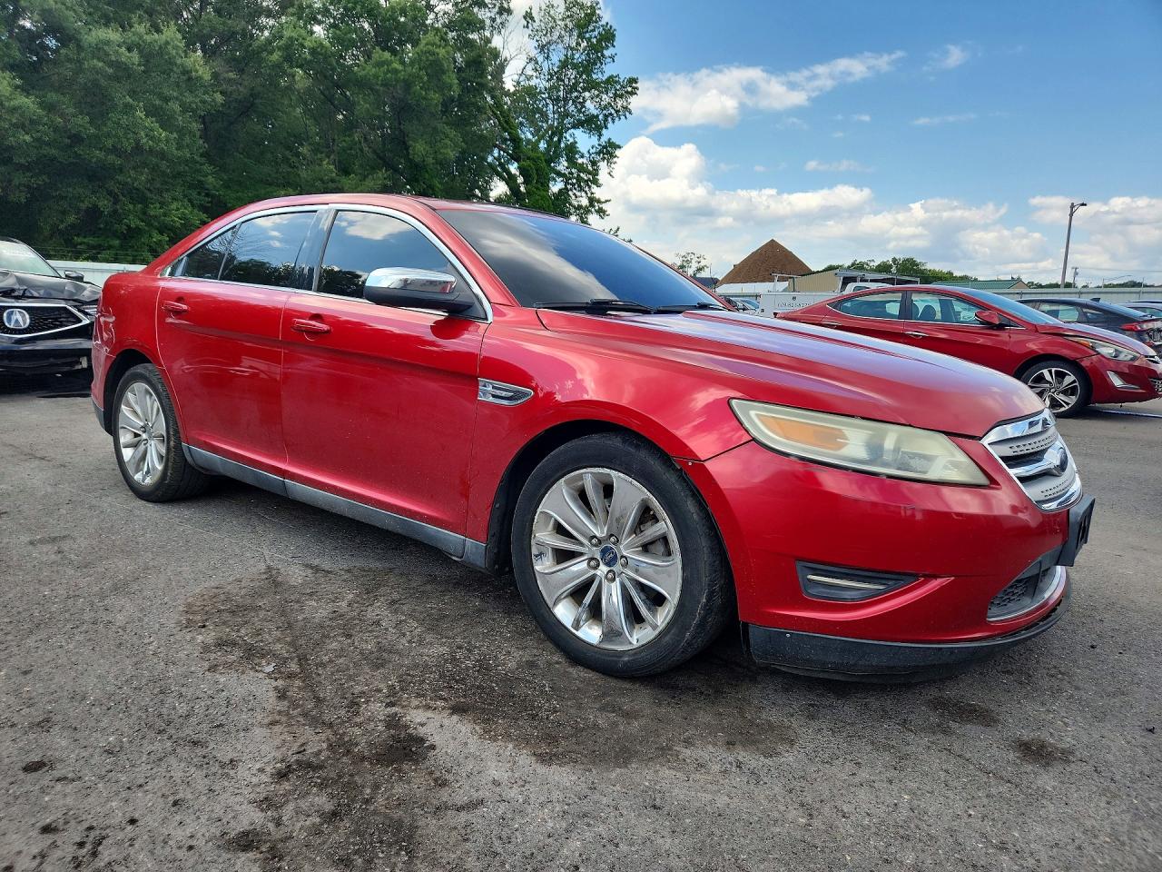 2010 Ford Taurus Limited Red vin: 1FAHP2FW4AG137608