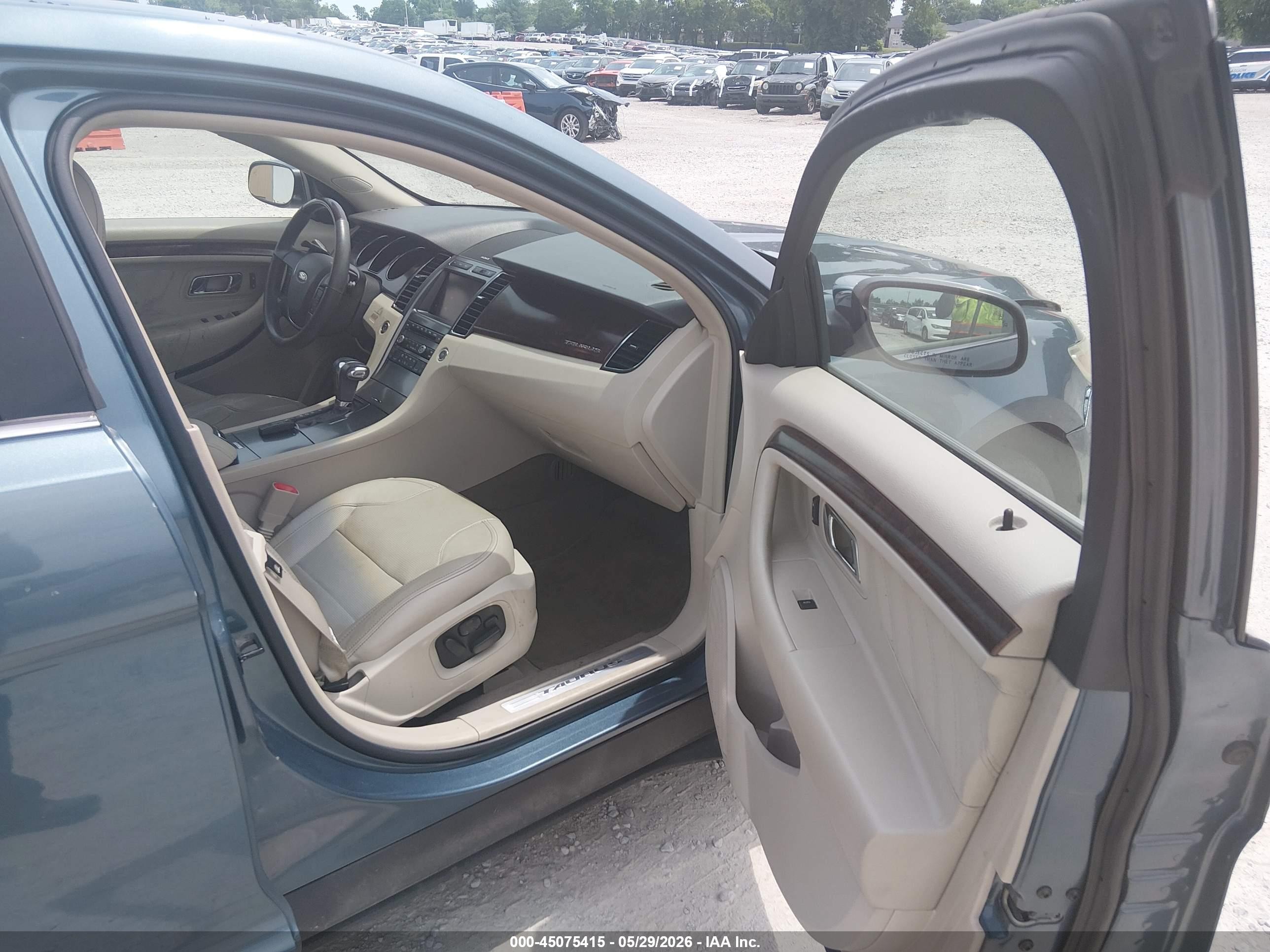 2010 Ford Taurus Limited Синий vin: 1FAHP2FW4AG148754