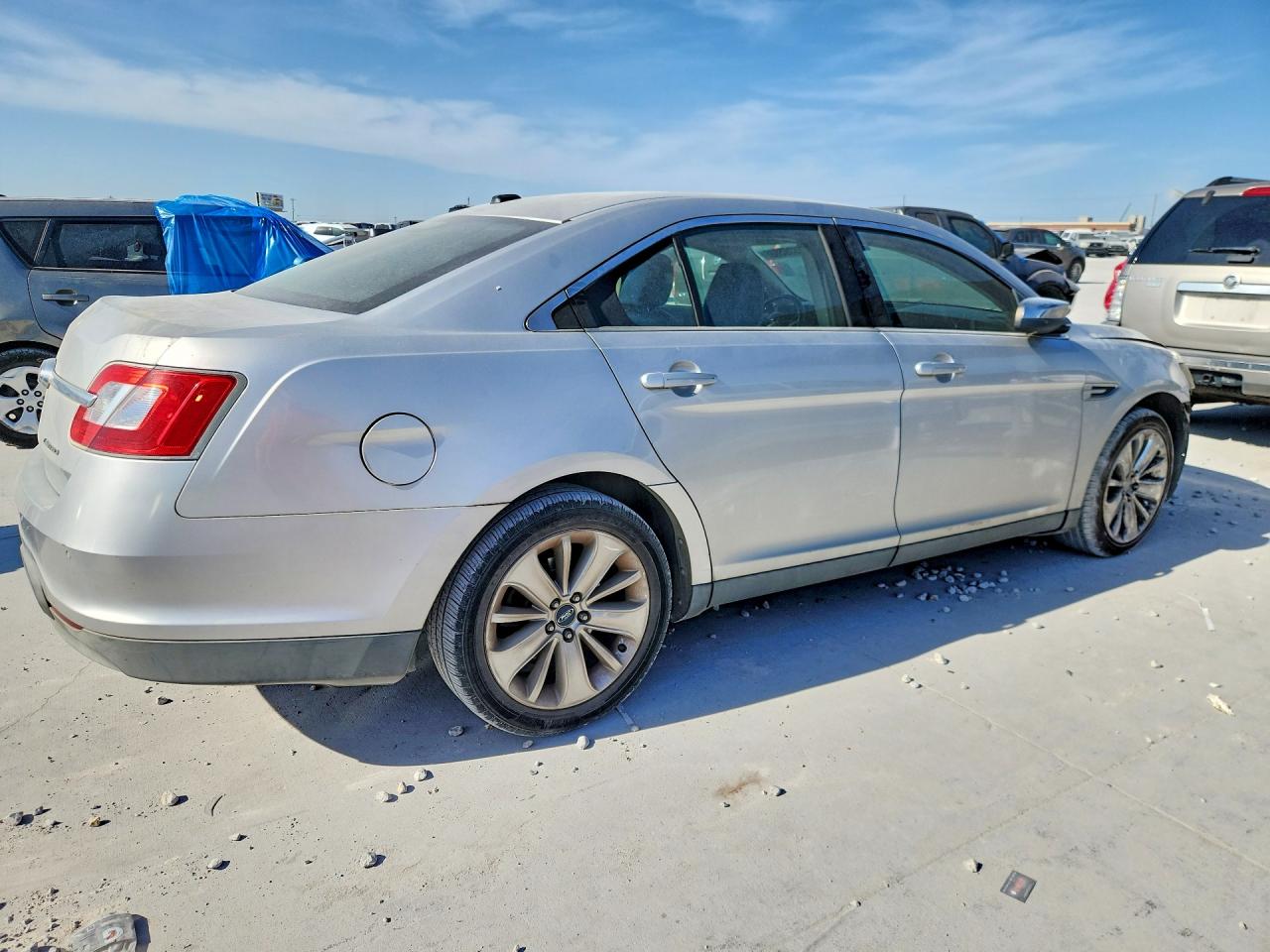2011 Ford Taurus Limited Silver vin: 1FAHP2FW4BG106327