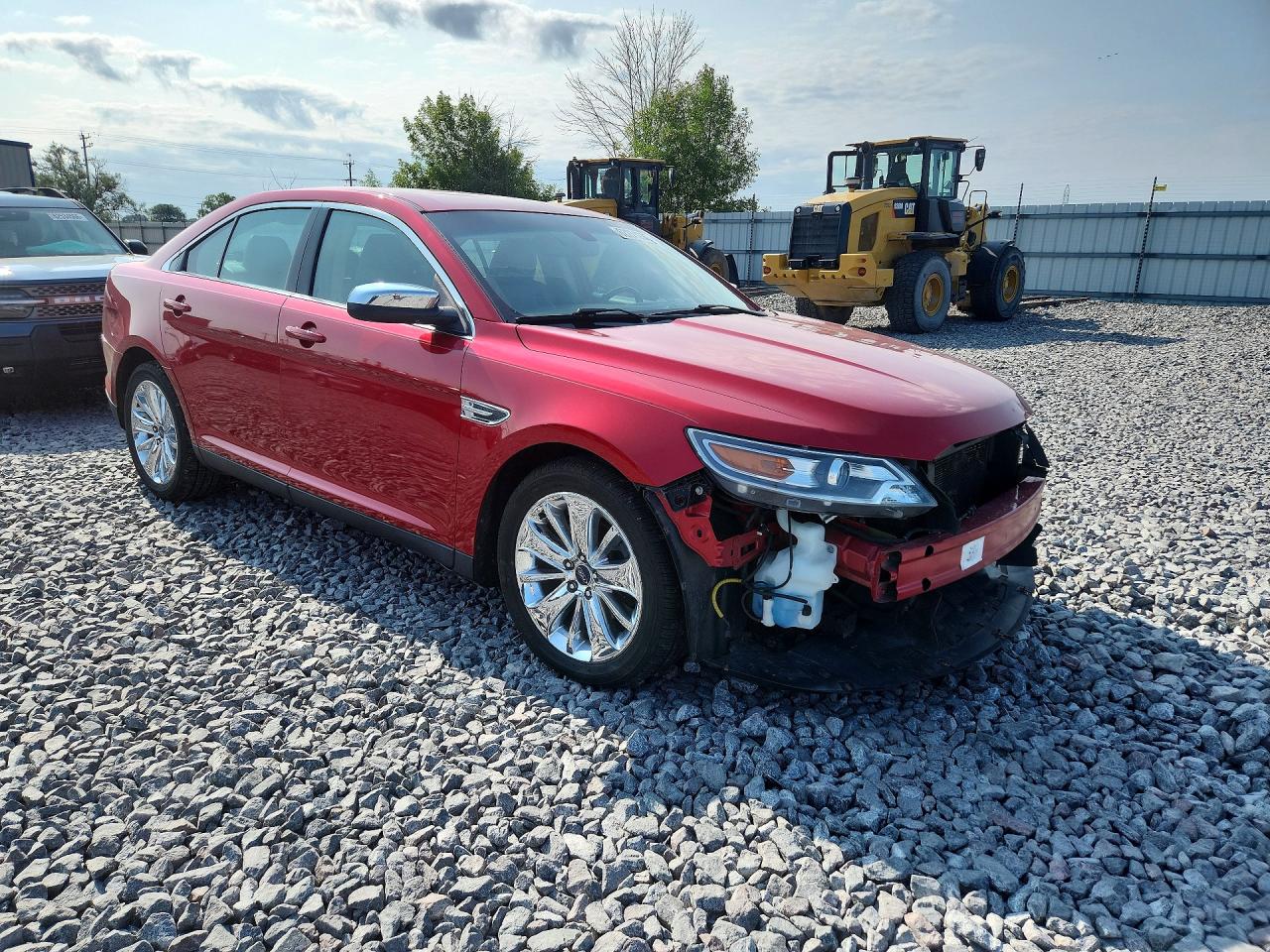 2011 Ford Taurus Limited Red vin: 1FAHP2FW4BG110829