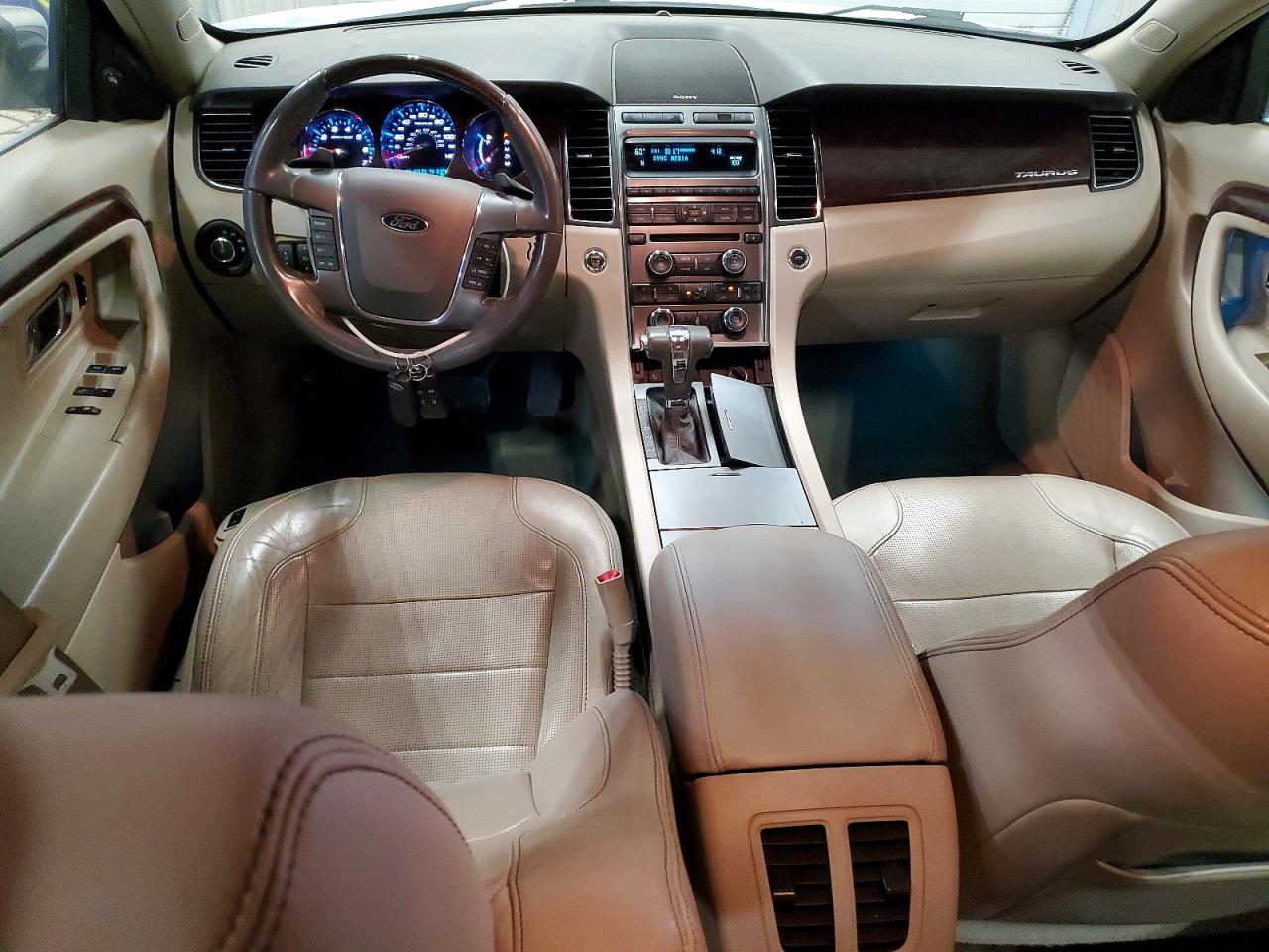 2012 Ford Taurus Limited Серебряный vin: 1FAHP2FW4CG119242