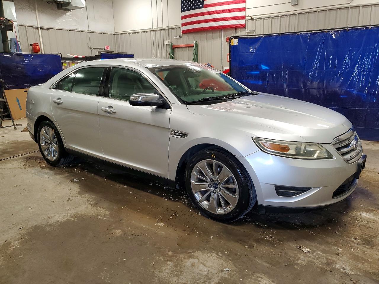 2012 Ford Taurus Limited Серебряный vin: 1FAHP2FW4CG119242