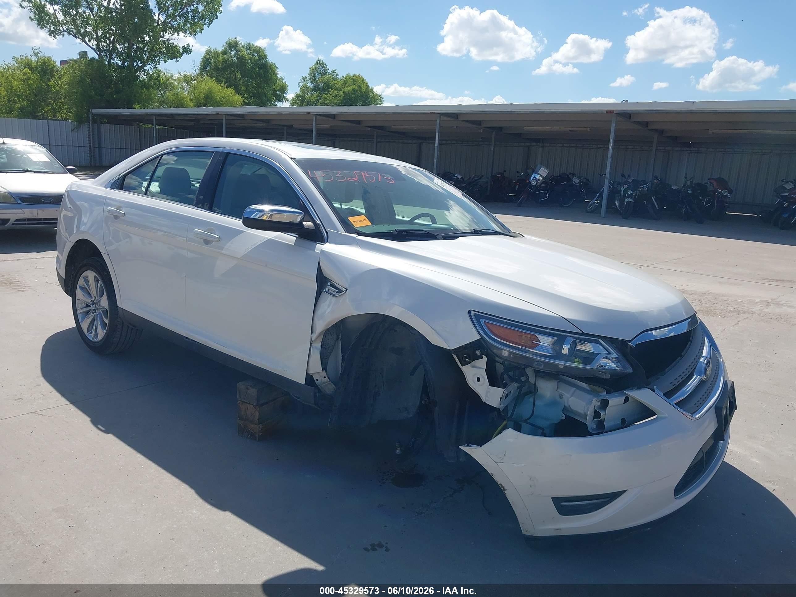2012 Ford Taurus Limited White vin: 1FAHP2FW4CG143380