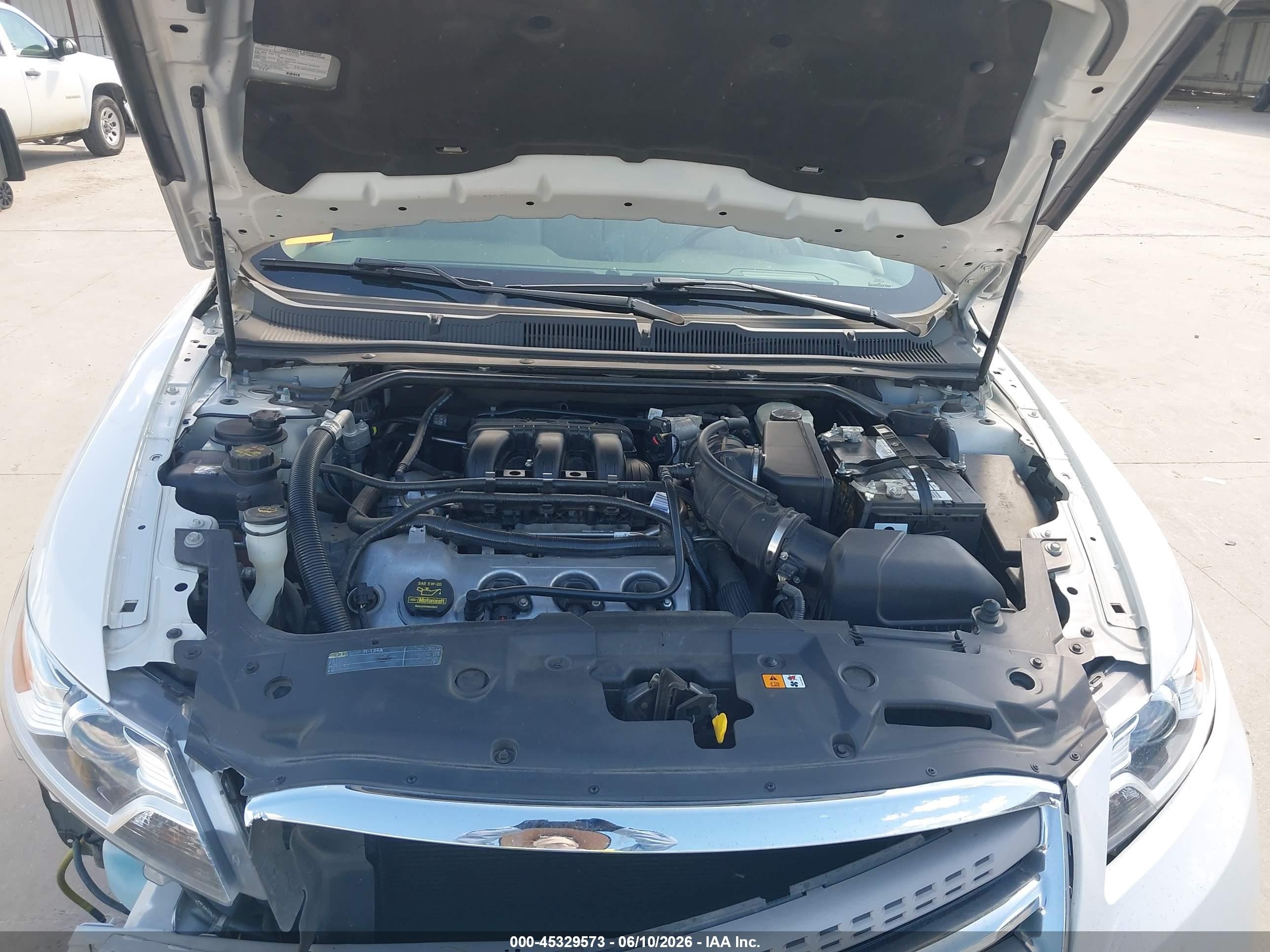2012 Ford Taurus Limited White vin: 1FAHP2FW4CG143380