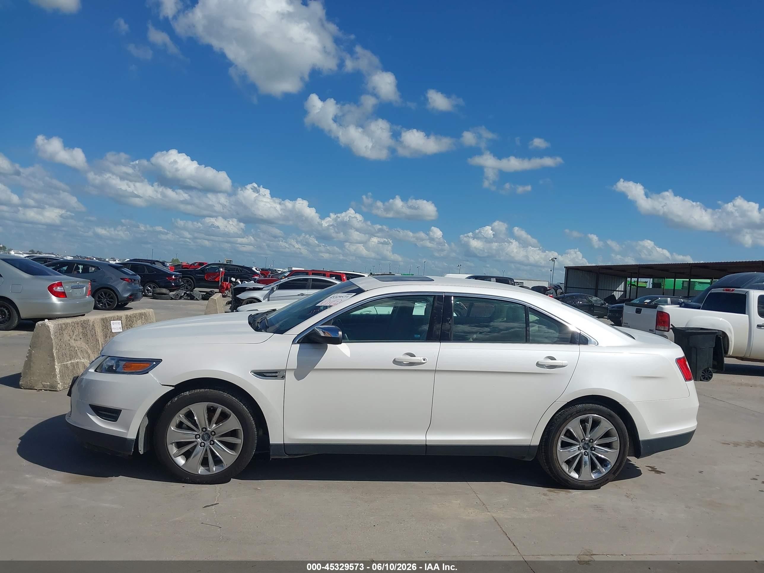 2012 Ford Taurus Limited White vin: 1FAHP2FW4CG143380