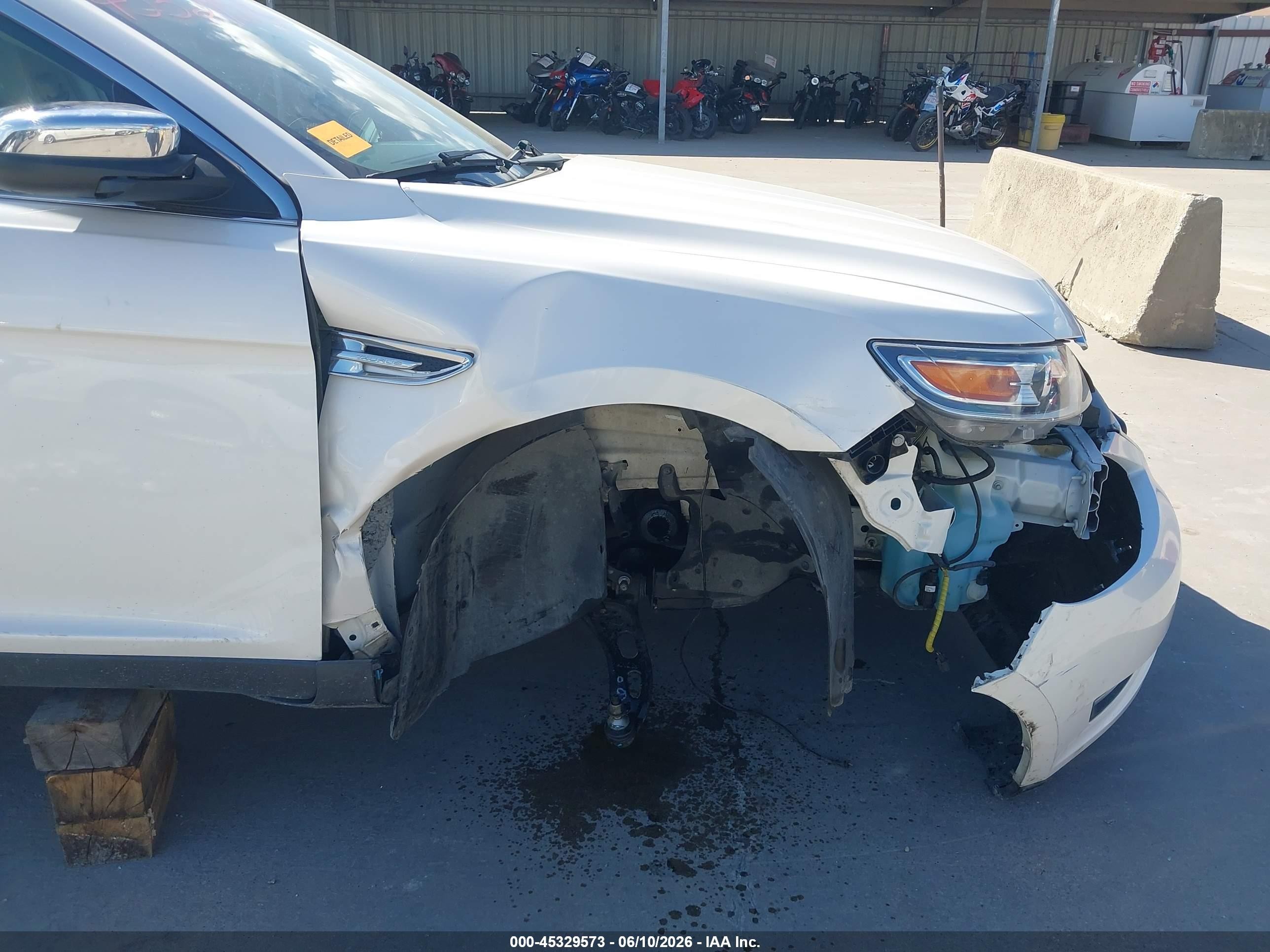 2012 Ford Taurus Limited White vin: 1FAHP2FW4CG143380