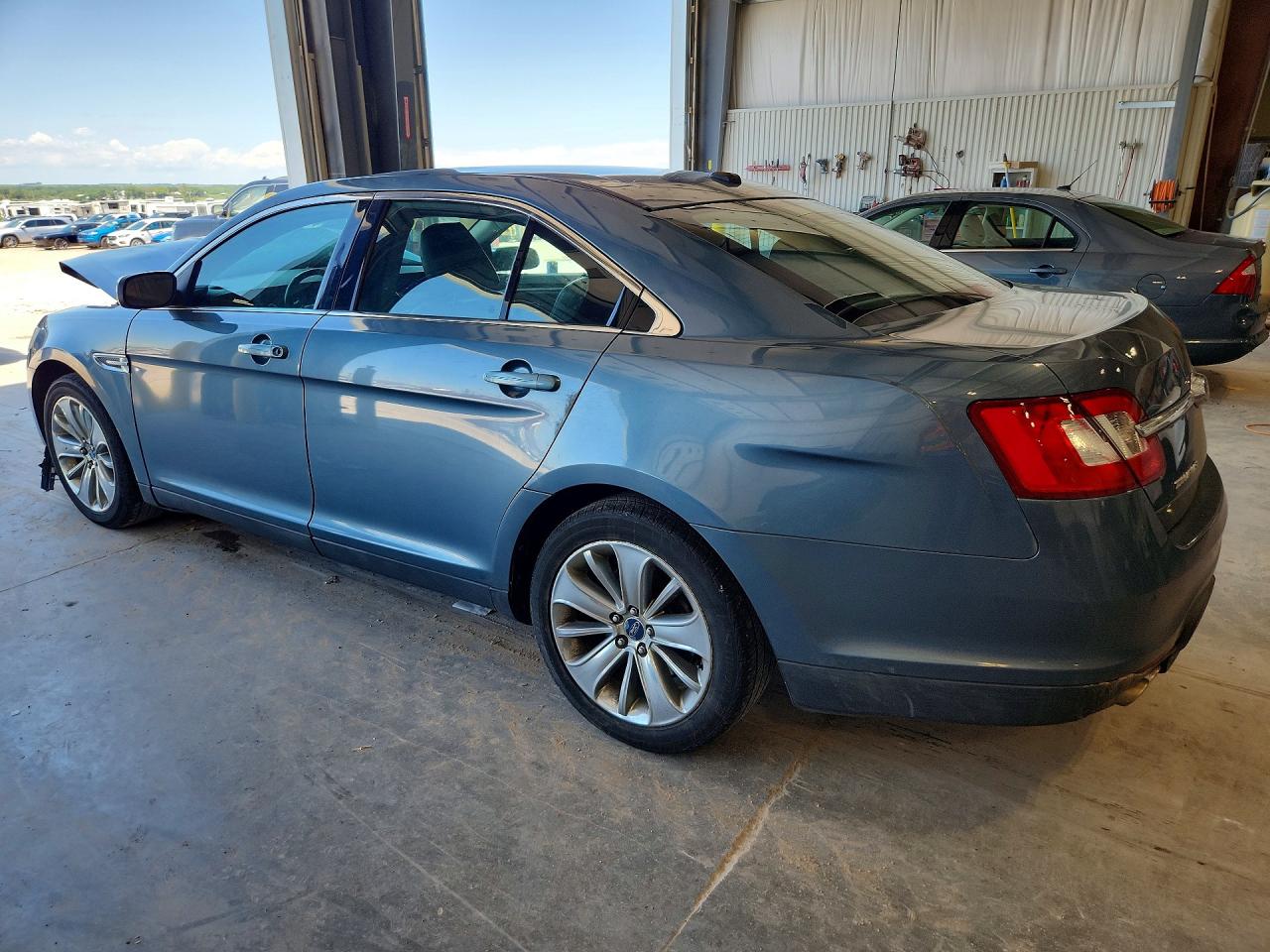 2010 Ford Taurus Limited Teal vin: 1FAHP2FW5AG143465