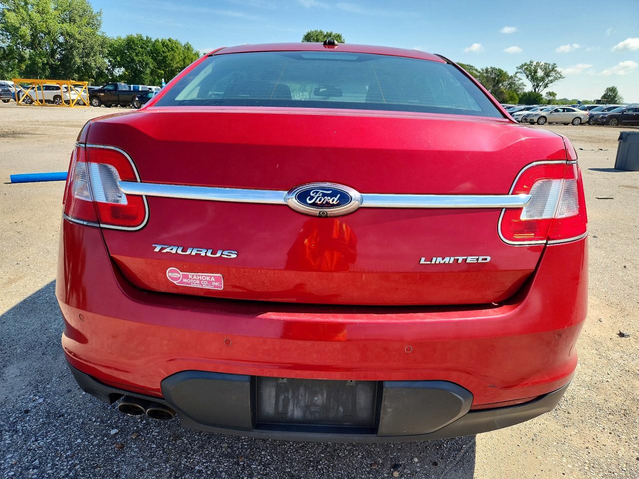 2011 Ford Taurus Limited Red vin: 1FAHP2FW5BG110841