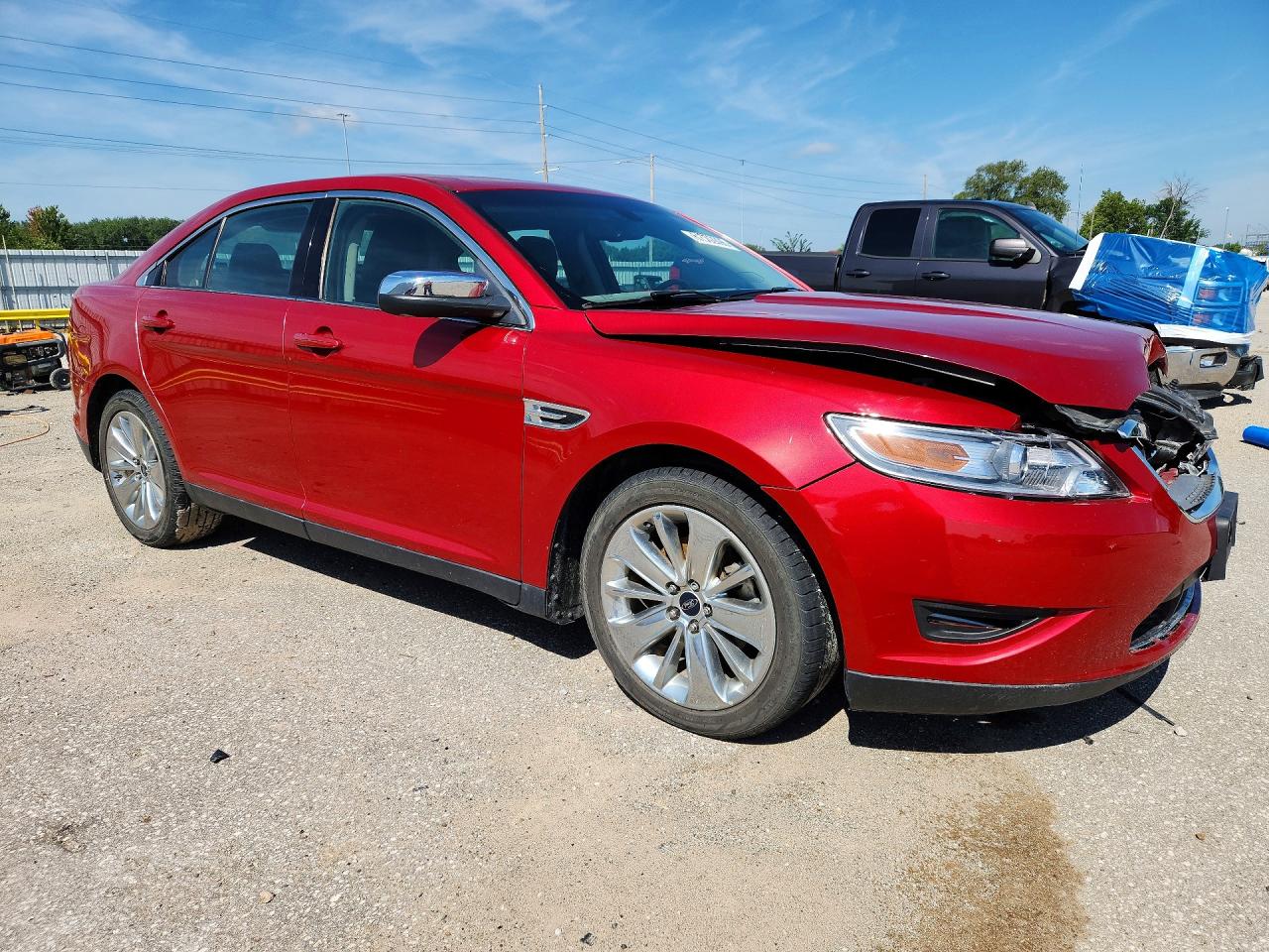 2011 Ford Taurus Limited Red vin: 1FAHP2FW5BG110841