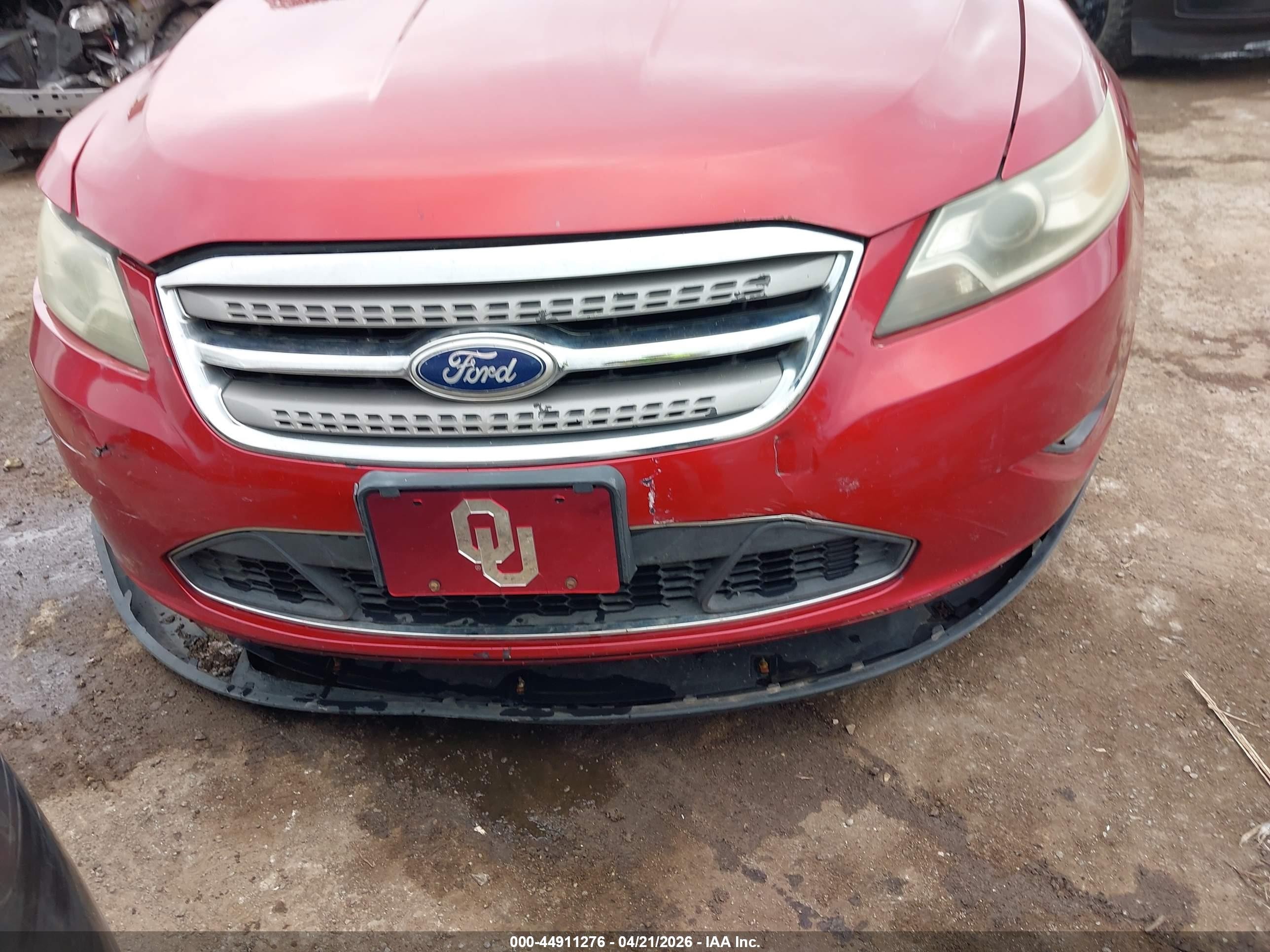 2011 Ford Taurus Limited Красный vin: 1FAHP2FW5BG111486