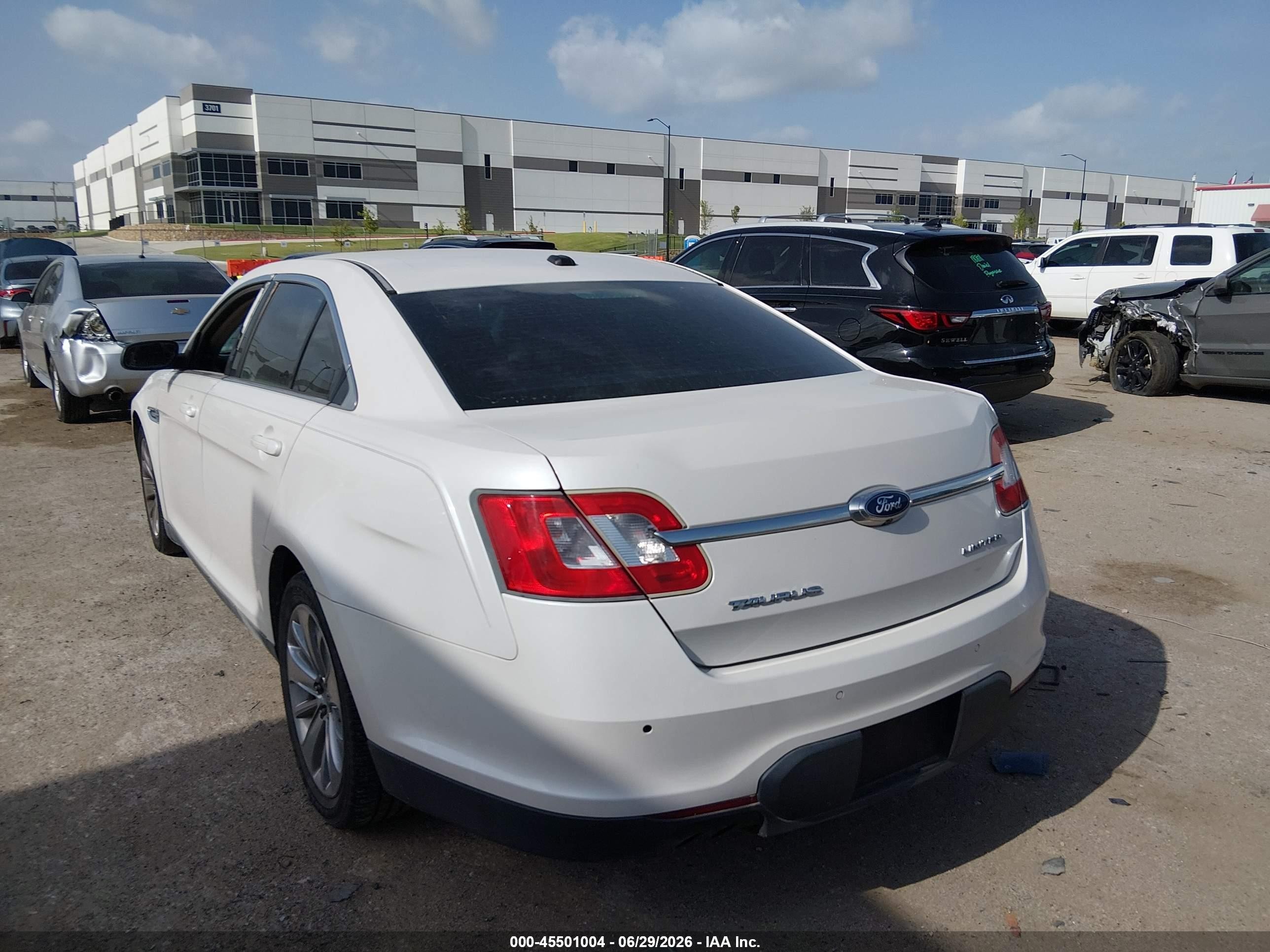 2011 Ford Taurus Limited White vin: 1FAHP2FW5BG155049