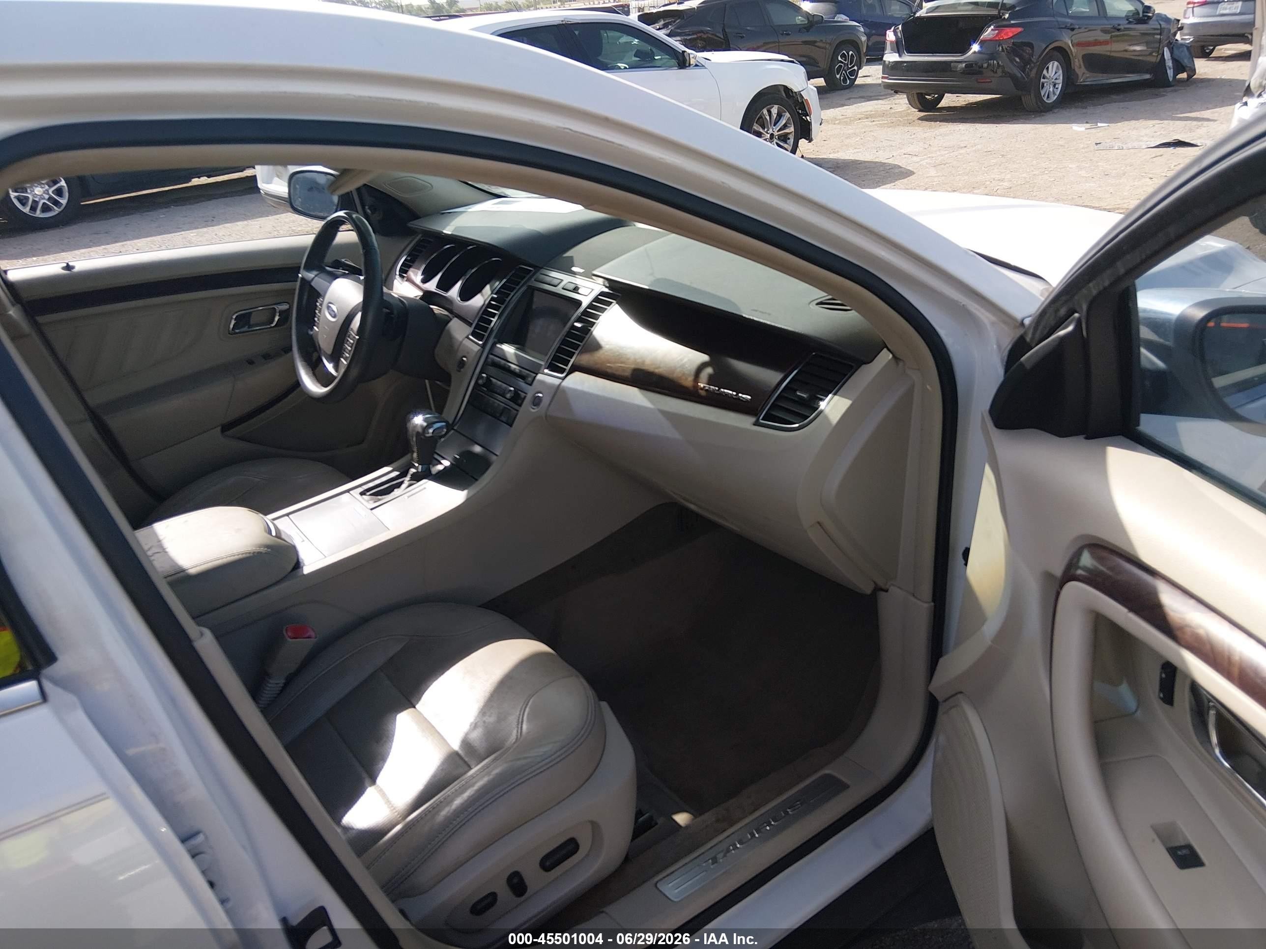 2011 Ford Taurus Limited White vin: 1FAHP2FW5BG155049