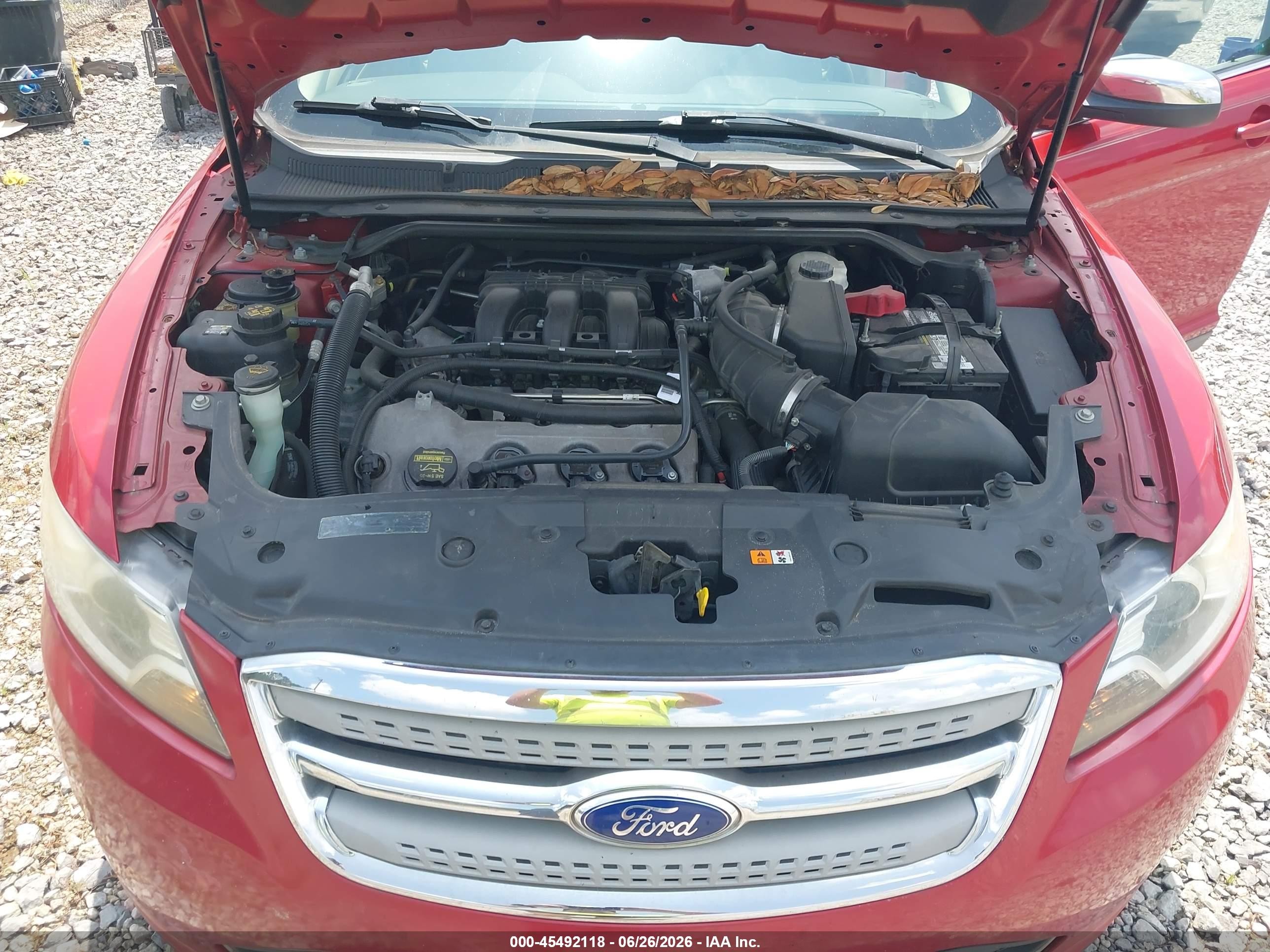 2011 Ford Taurus Limited Red vin: 1FAHP2FW5BG155844
