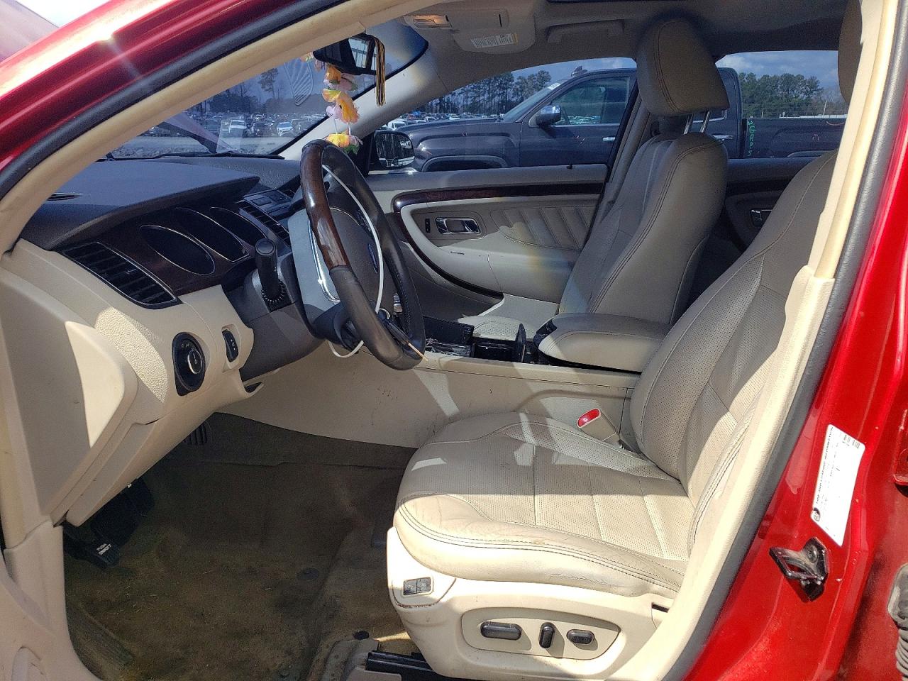 2012 Ford Taurus Limited Red vin: 1FAHP2FW5CG105754