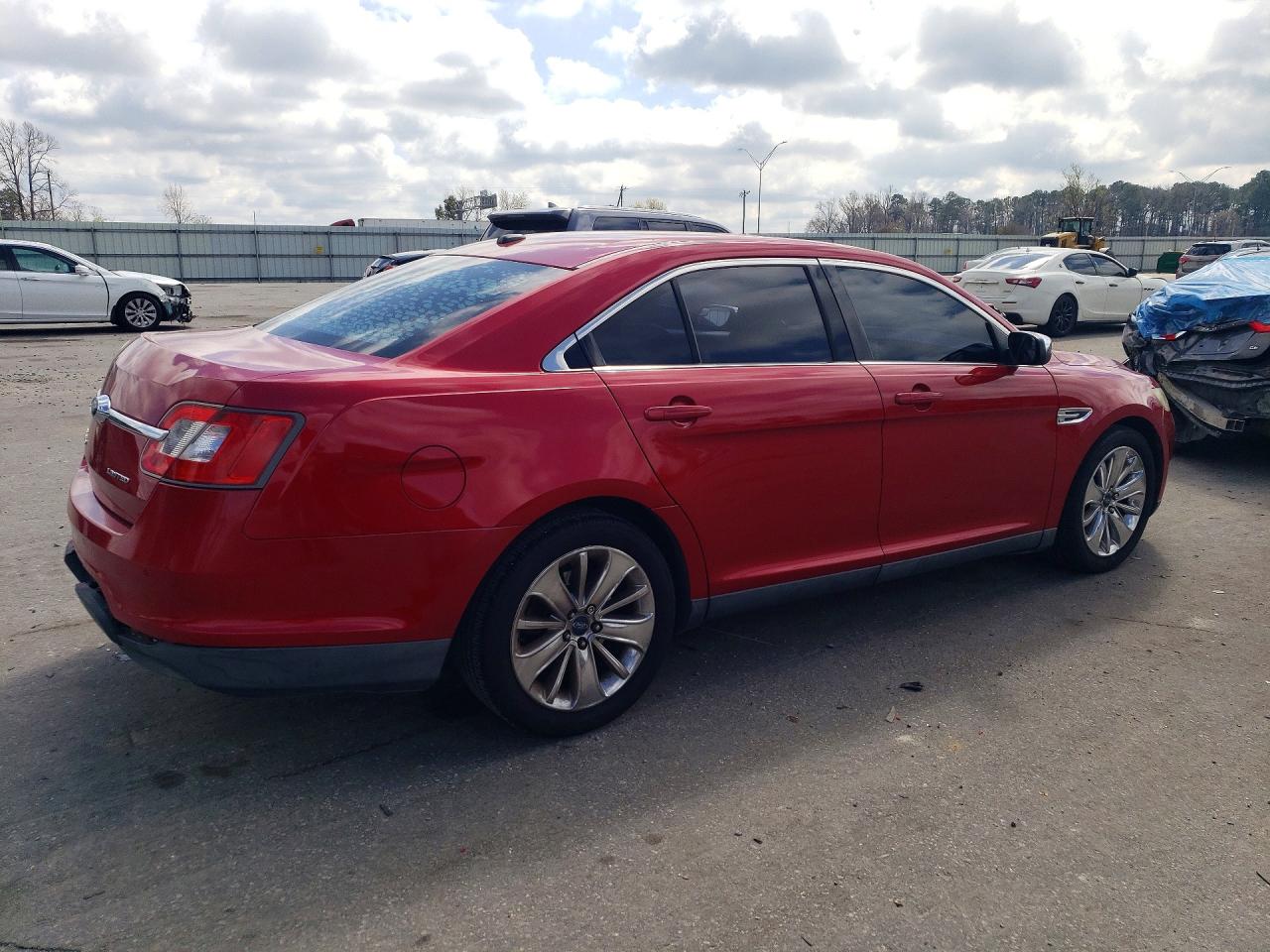 2012 Ford Taurus Limited Red vin: 1FAHP2FW5CG105754