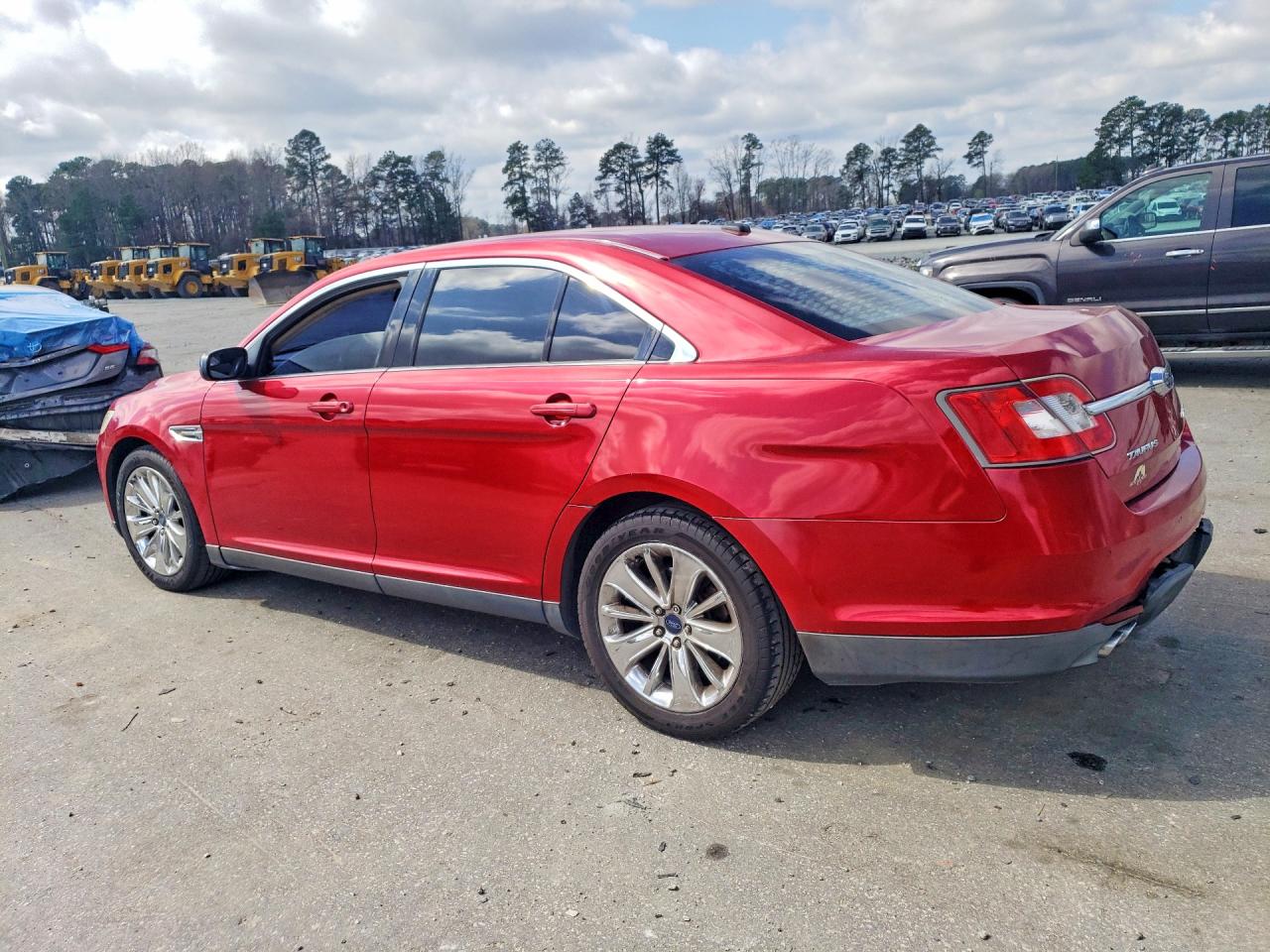 2012 Ford Taurus Limited Red vin: 1FAHP2FW5CG105754