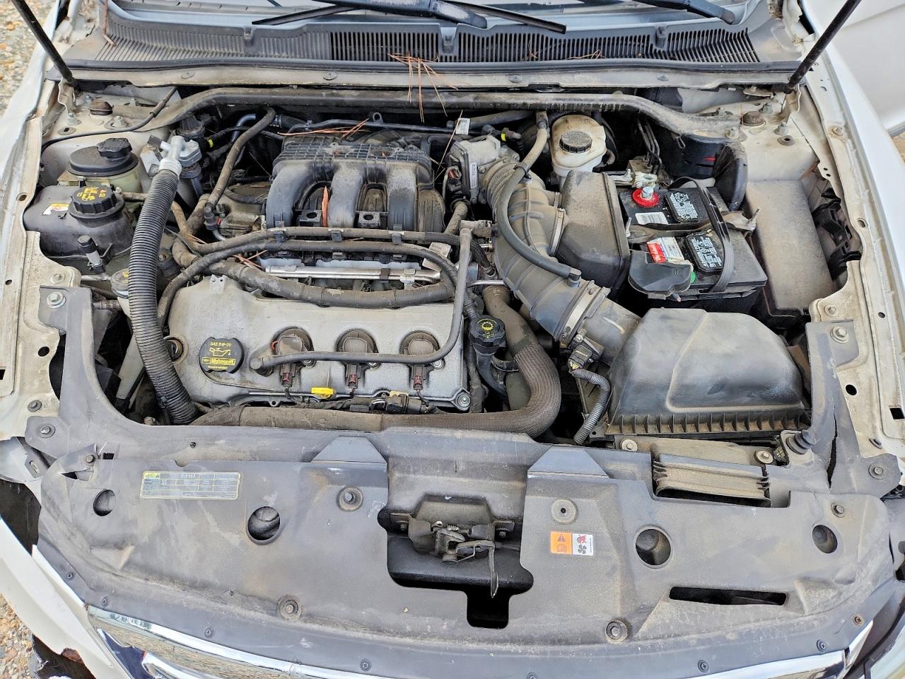 2010 Ford Taurus Limited Белый vin: 1FAHP2FW6AG117540