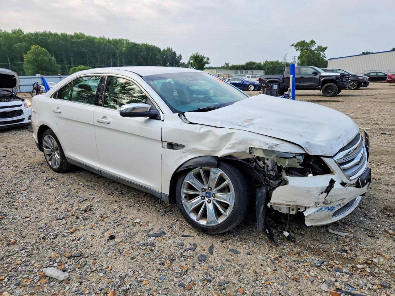 2010 Ford Taurus Limited Белый vin: 1FAHP2FW6AG117540