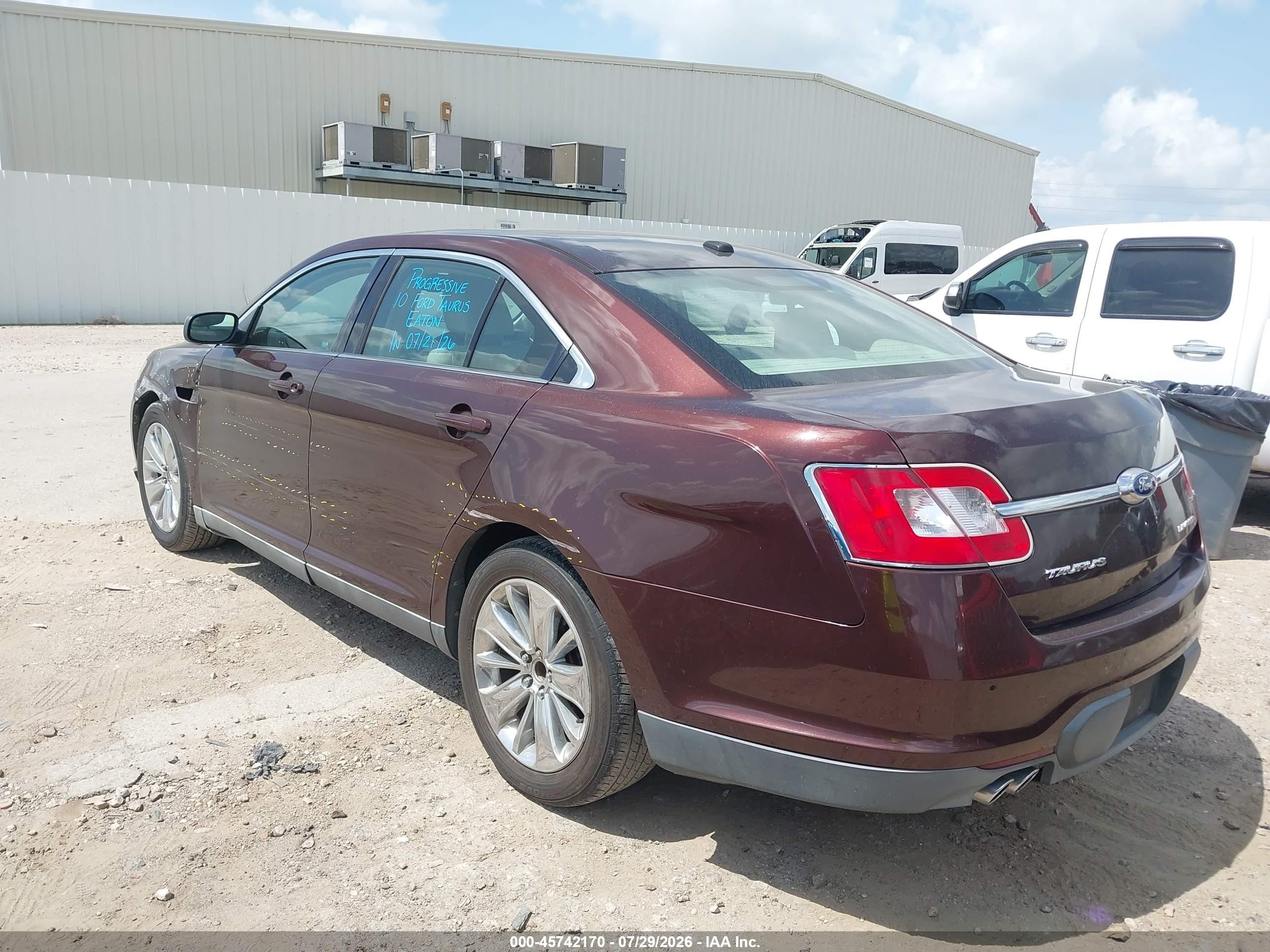 2010 Ford Taurus Limited Burgundy vin: 1FAHP2FW6AG134595