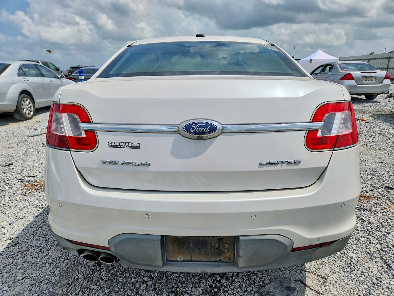 2010 Ford Taurus Limited White vin: 1FAHP2FW6AG144785